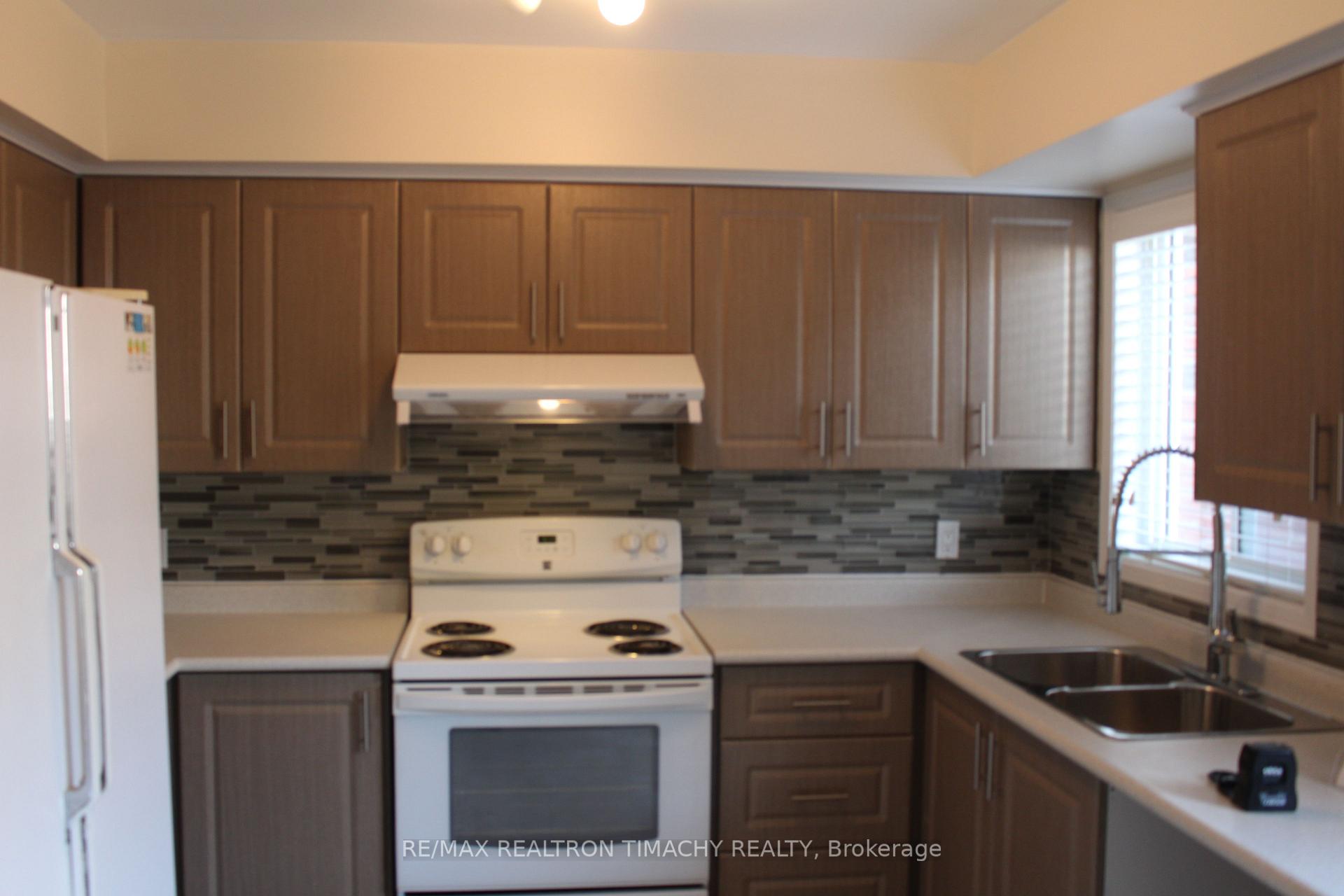 Photo 13 of Unit 33A, 18 Clark Avenue W, Vaughan, Crestwood-Springfarm-Yorkhill — HOMEH