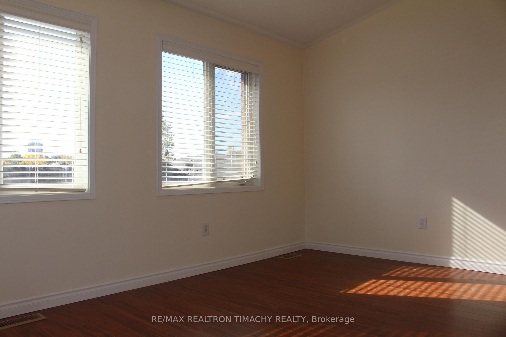 Photo 20 of Unit 33A, 18 Clark Avenue W, Vaughan, Crestwood-Springfarm-Yorkhill — HOMEH