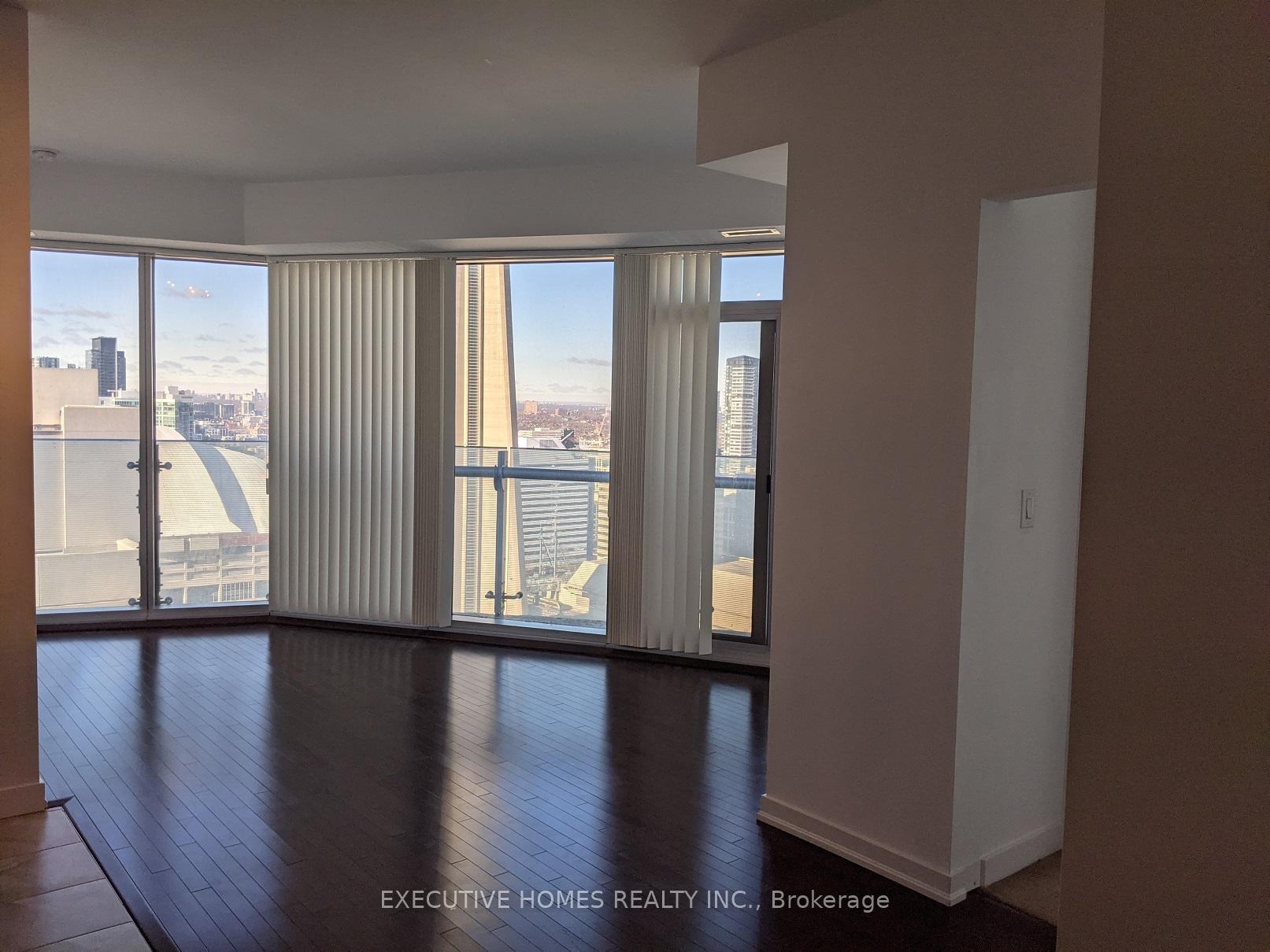 Photo 2 of Unit 3207, 12 York Street, Toronto, Waterfront Communities — HOMEH