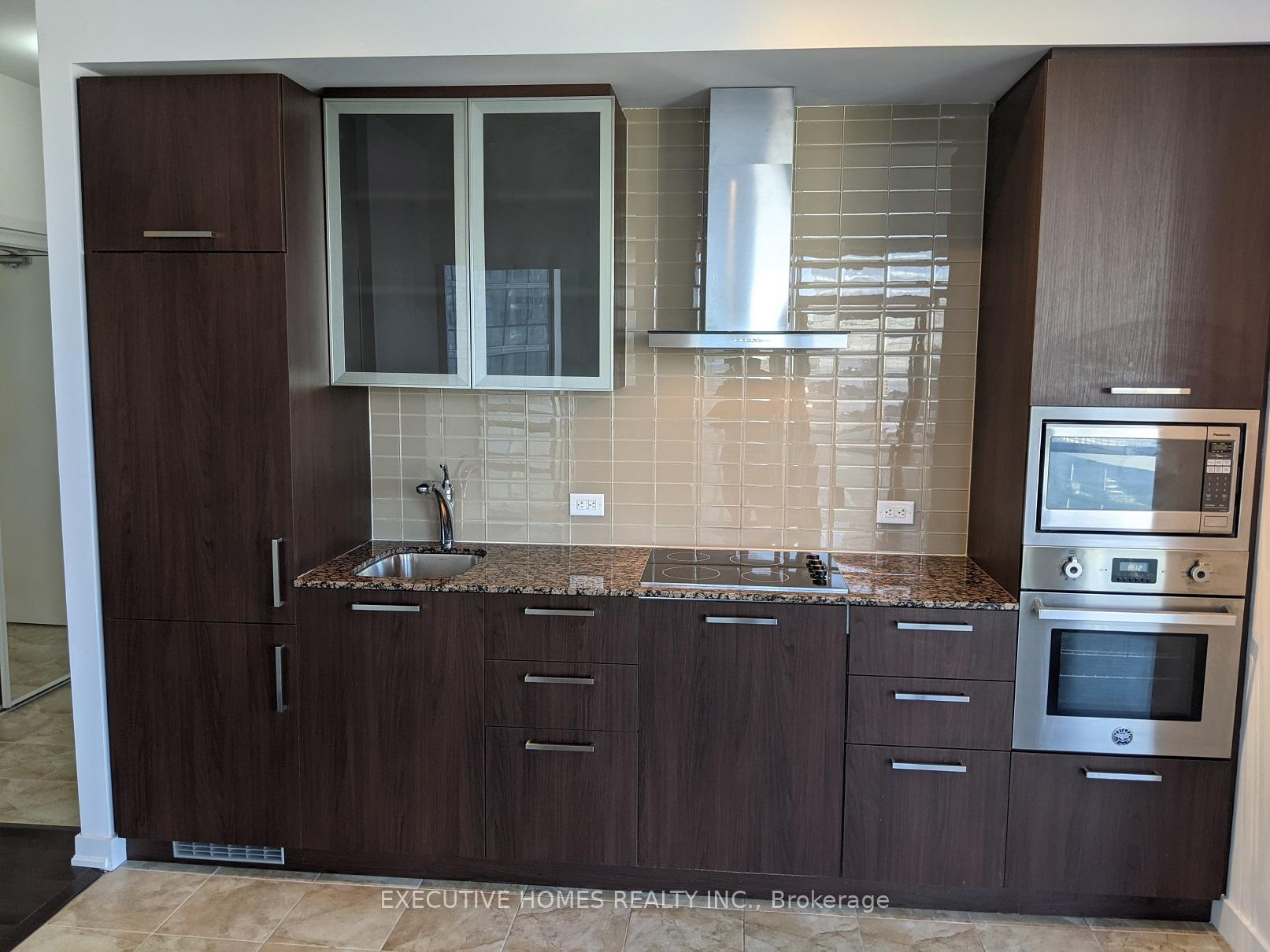 Photo 4 of Unit 3207, 12 York Street, Toronto, Waterfront Communities — HOMEH