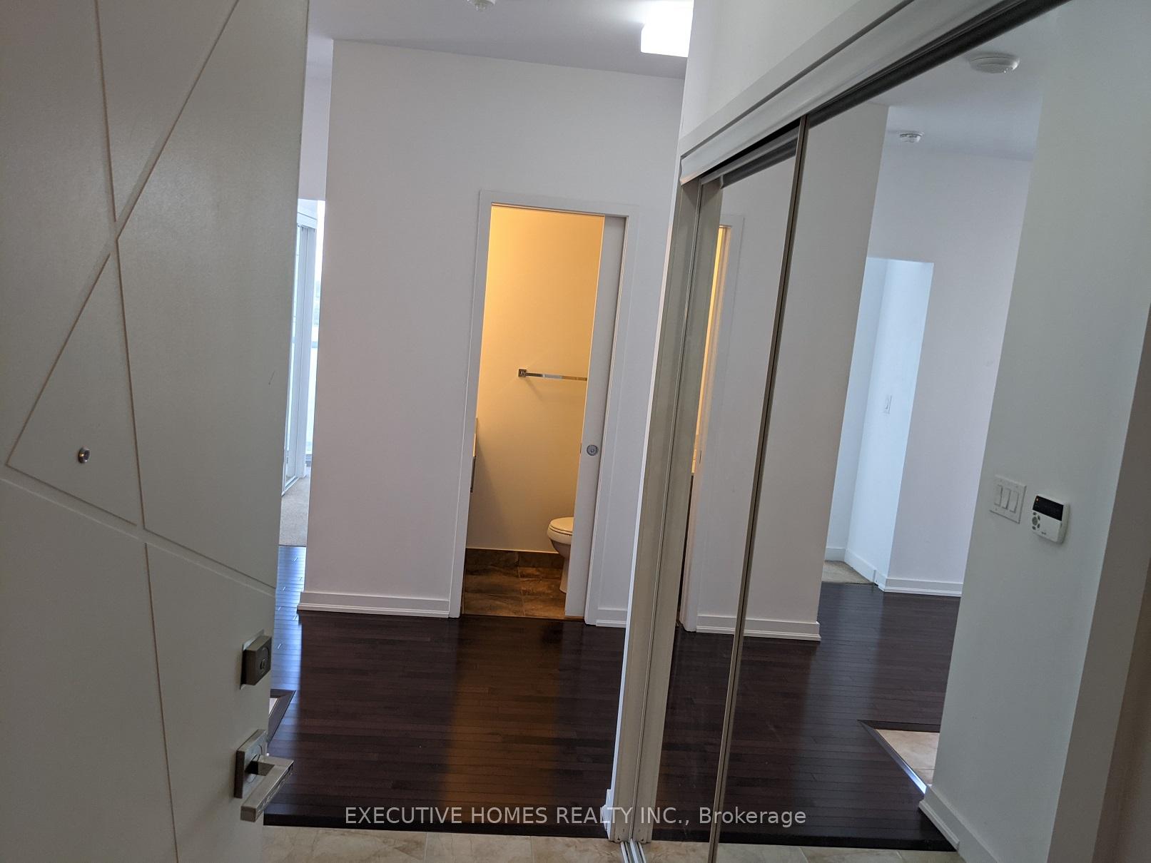 Photo 8 of Unit 3207, 12 York Street, Toronto, Waterfront Communities — HOMEH