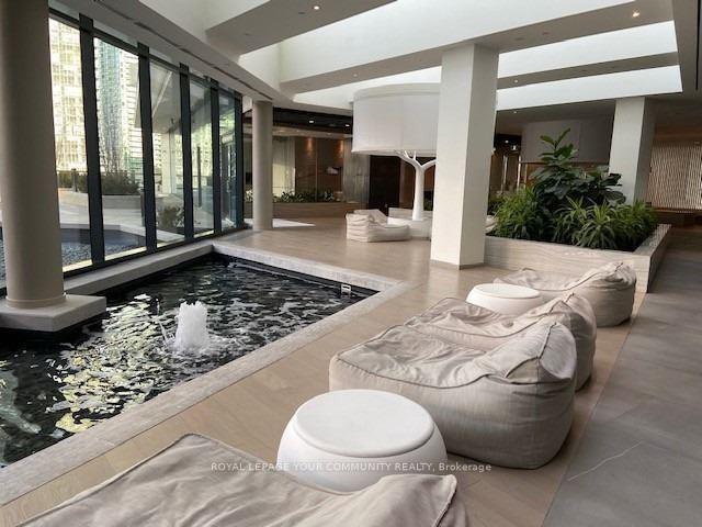 Photo 14 of Unit 3702, 88 Harbour Street, Toronto, Waterfront Communities — HOMEH