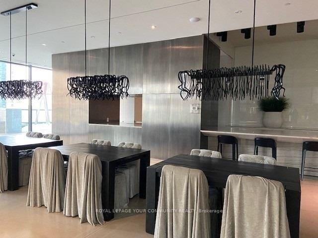 Photo 15 of Unit 3702, 88 Harbour Street, Toronto, Waterfront Communities — HOMEH