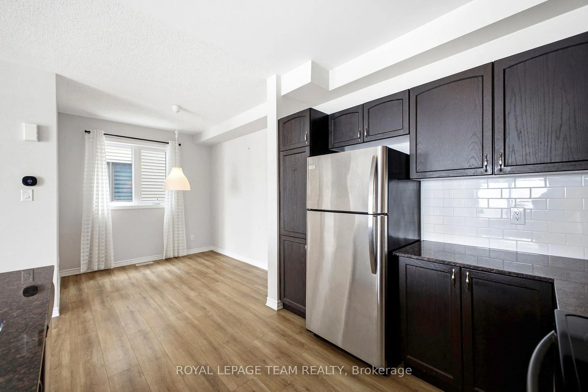Photo 15 of 362 Aphelion Crescent, Ottawa, Barrhaven - Half Moon Bay — HOMEH