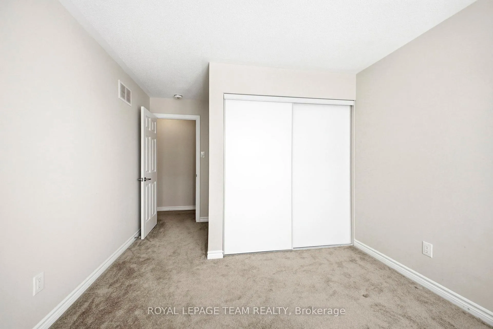 Photo 25 of 362 Aphelion Crescent, Ottawa, Barrhaven - Half Moon Bay — HOMEH