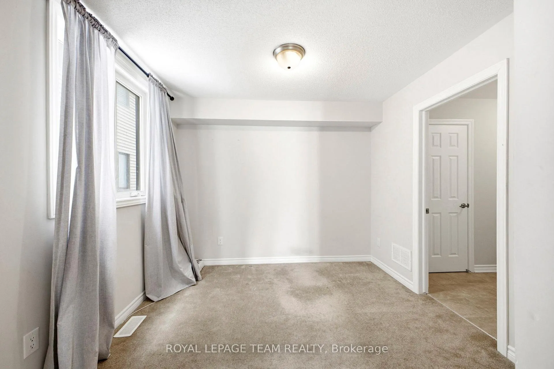 Photo 29 of 362 Aphelion Crescent, Ottawa, Barrhaven - Half Moon Bay — HOMEH
