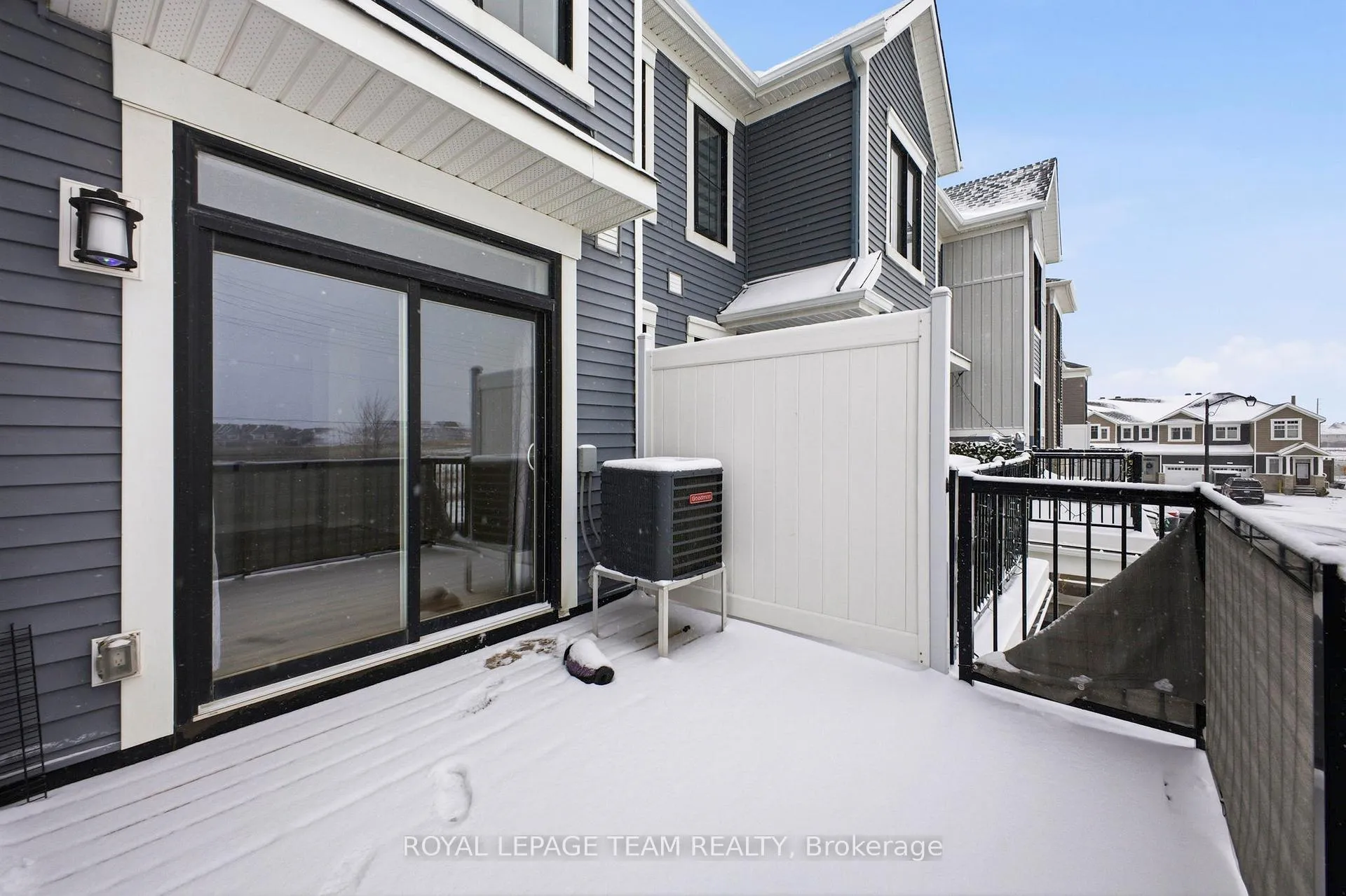 Photo 33 of 362 Aphelion Crescent, Ottawa, Barrhaven - Half Moon Bay — HOMEH