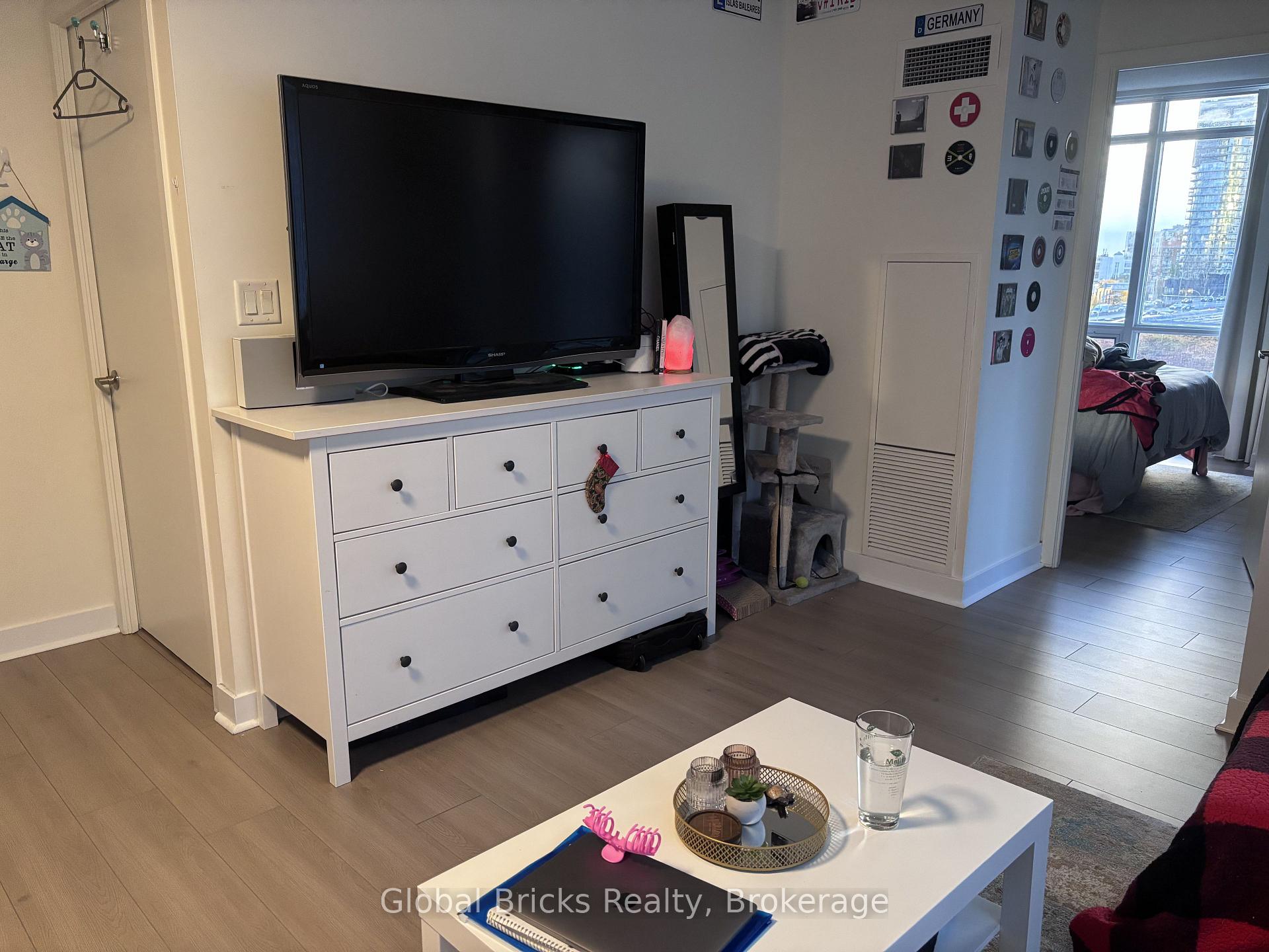 Photo 6 of Unit 1003, 11 Brunel Court, Toronto, Waterfront Communities — HOMEH