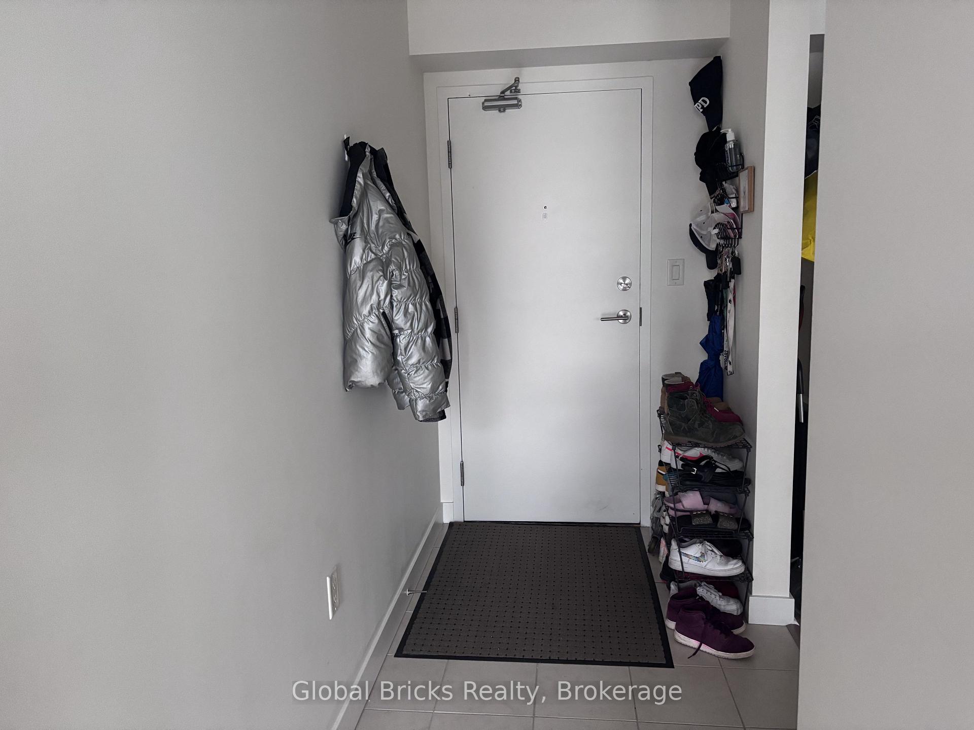 Photo 7 of Unit 1003, 11 Brunel Court, Toronto, Waterfront Communities — HOMEH