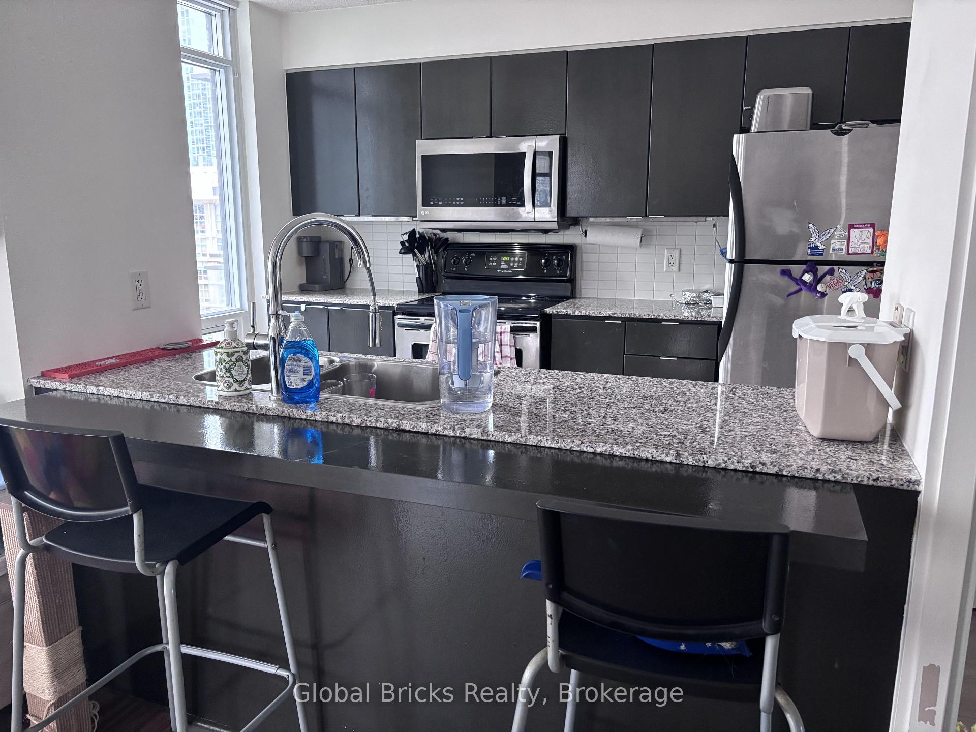 Photo 10 of Unit 1003, 11 Brunel Court, Toronto, Waterfront Communities — HOMEH