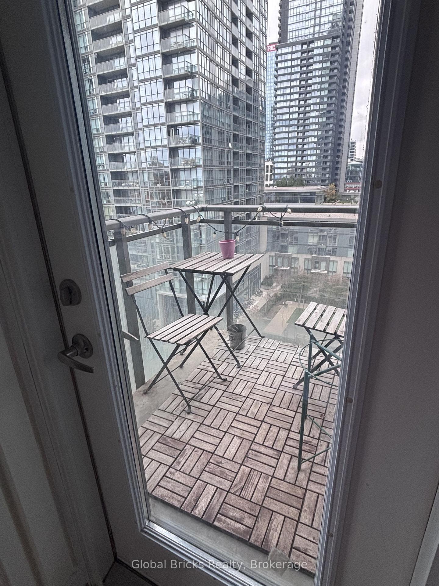 Photo 16 of Unit 1003, 11 Brunel Court, Toronto, Waterfront Communities — HOMEH
