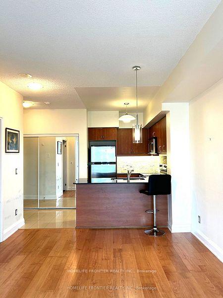 Photo 6 of Unit 1601, 20 North Park Road, Vaughan, Beverley Glen — HOMEH