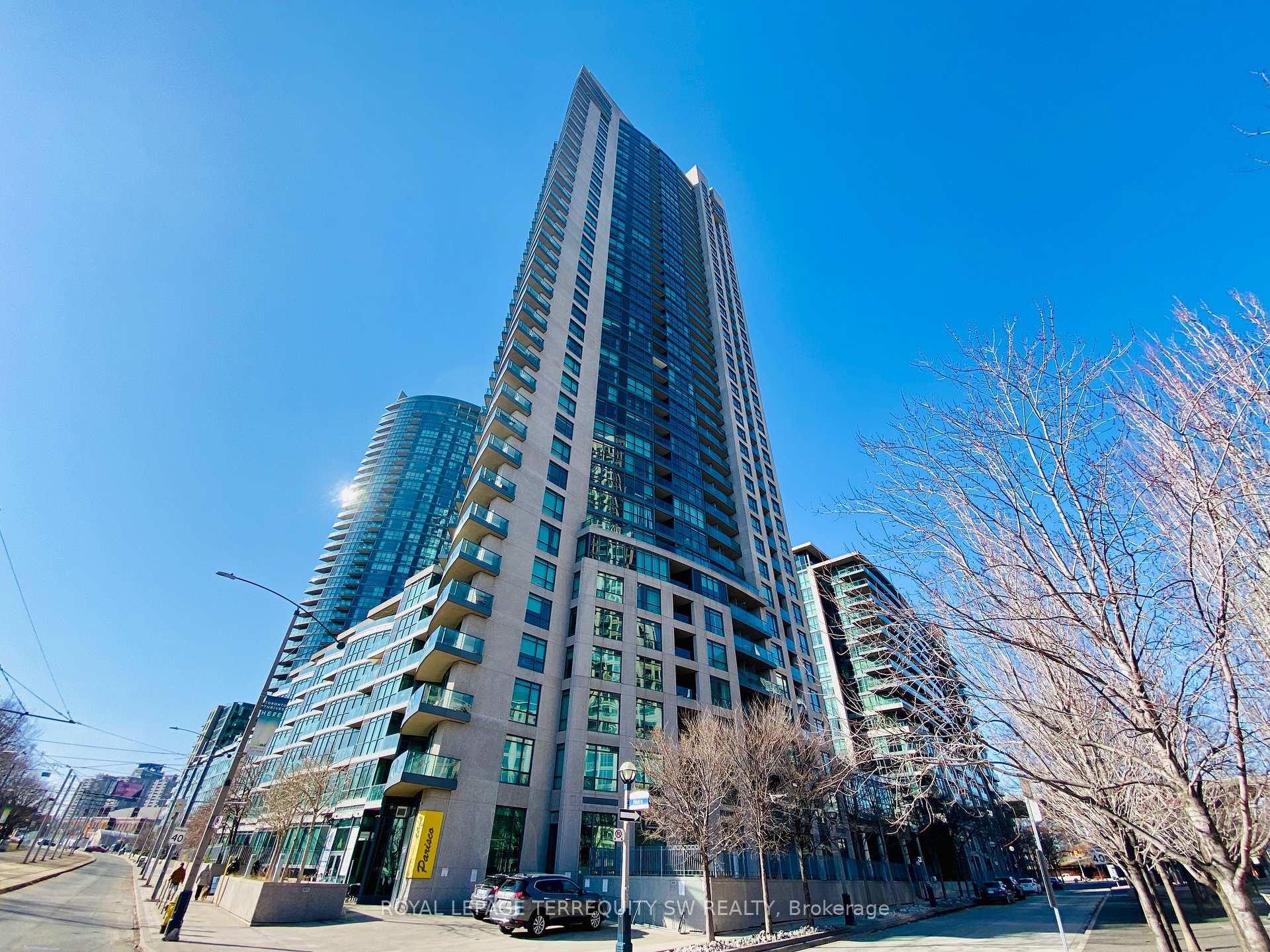 Photo 1 of Unit 2907, 215 Fort York Boulevard, Toronto, Niagara — HOMEH