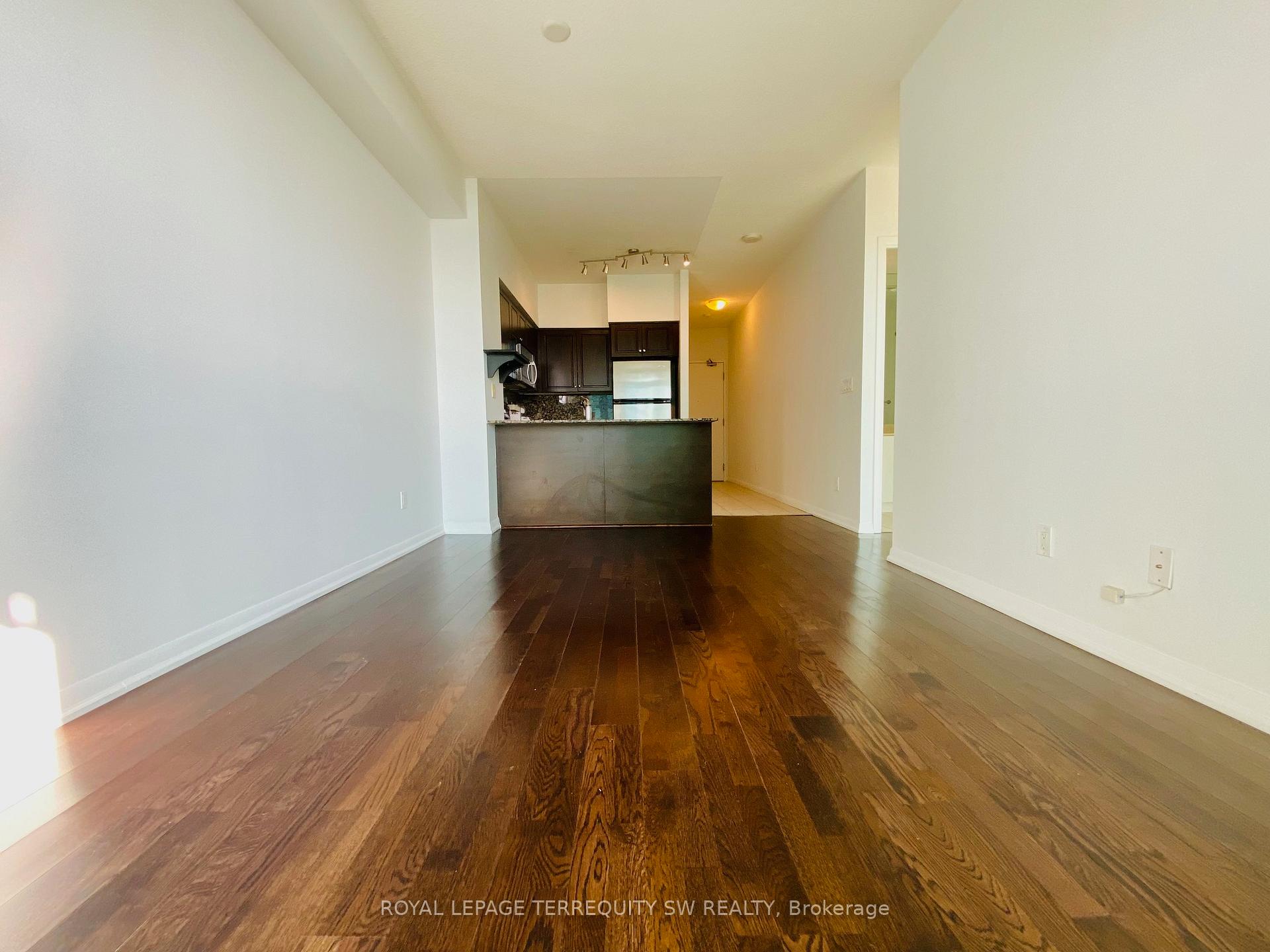 Photo 8 of Unit 2907, 215 Fort York Boulevard, Toronto, Niagara — HOMEH