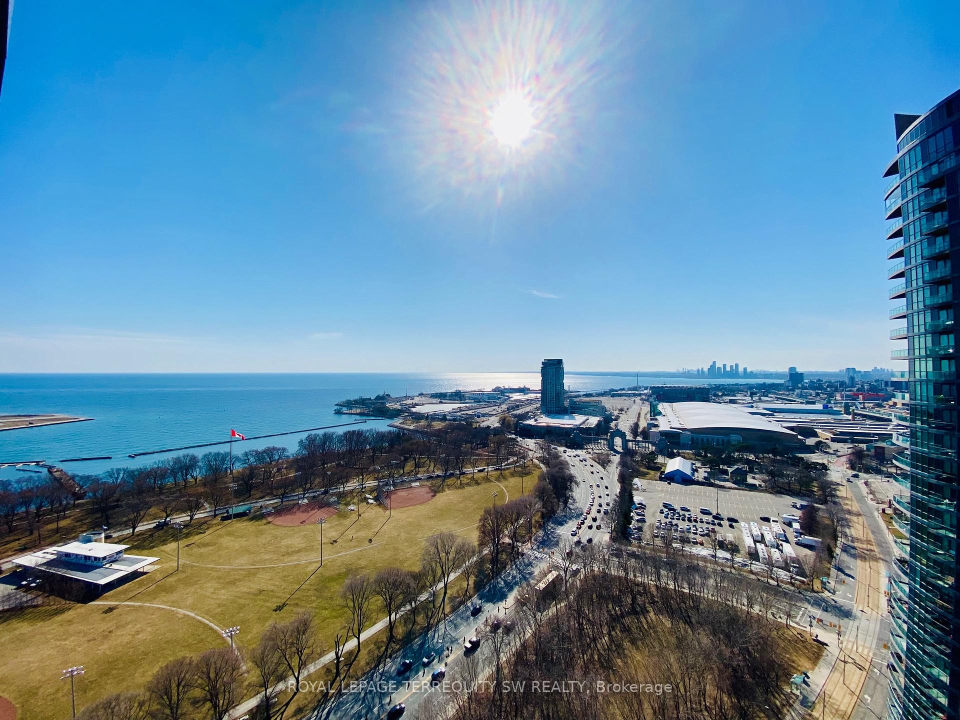 Photo 13 of Unit 2907, 215 Fort York Boulevard, Toronto, Niagara — HOMEH