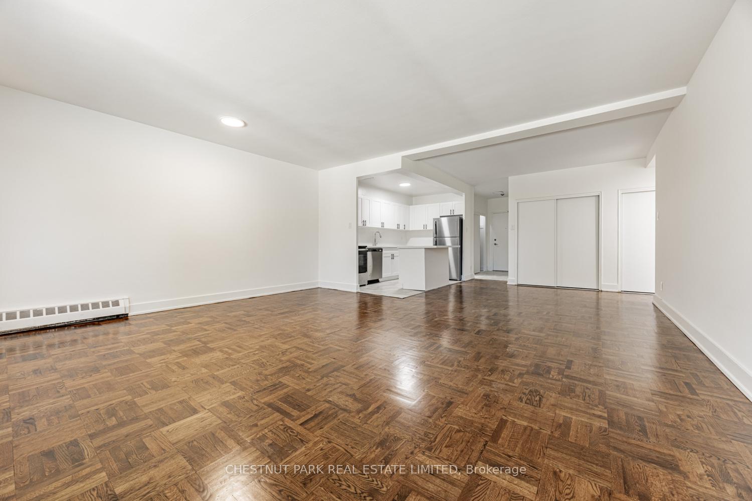 Photo 3 of Unit 103, 2500 Bathurst Street, Toronto, Forest Hill North — HOMEH