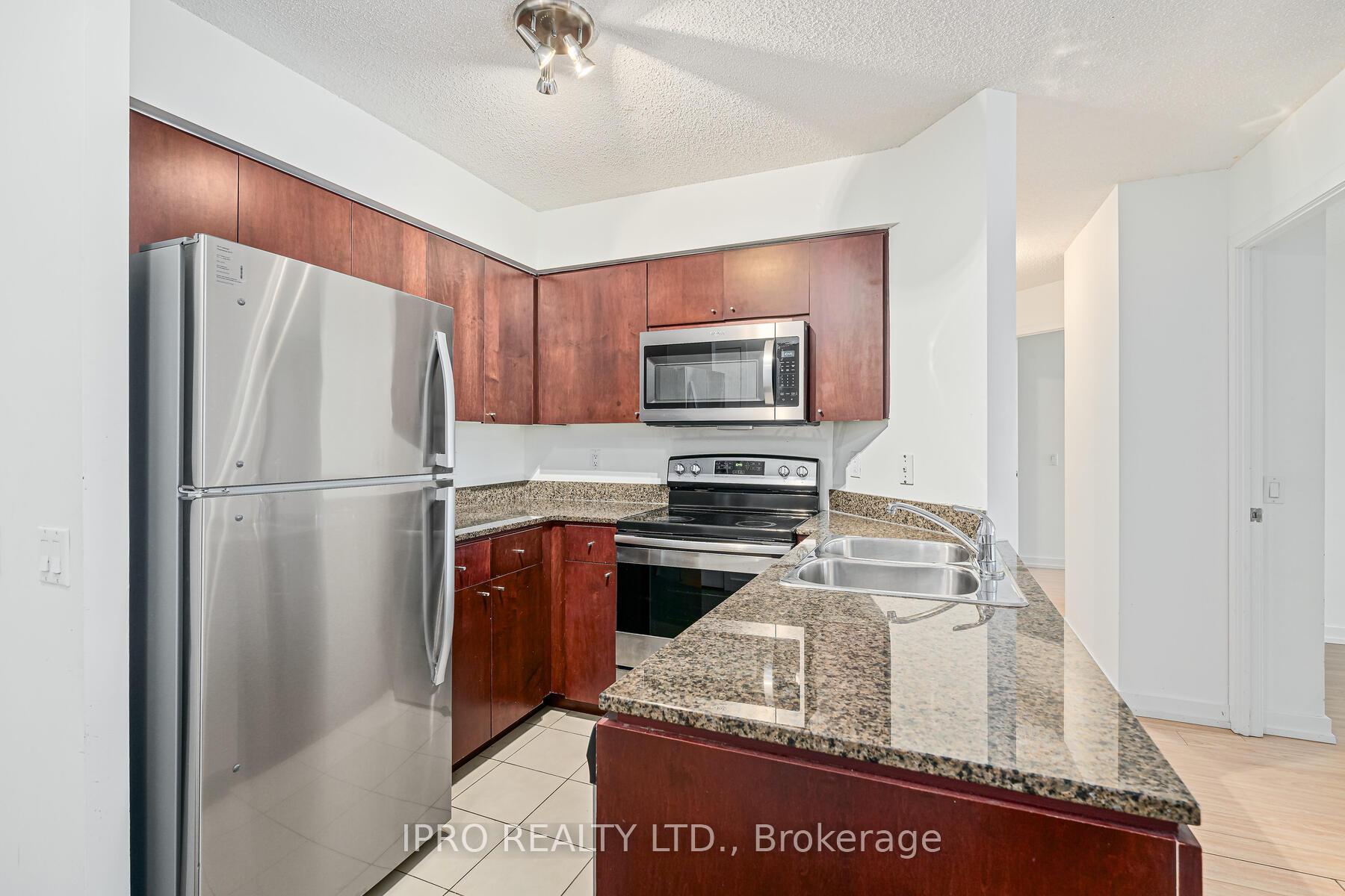 Photo 3 of Unit 1808, 373 Front Street W, Toronto, Waterfront Communities — HOMEH