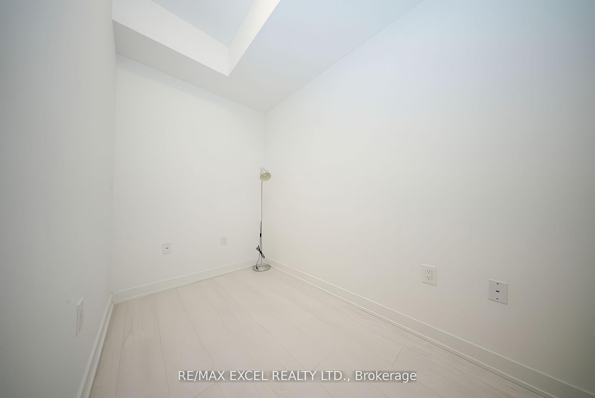 Photo 9 of Unit 524, 100 Eagle Rock Way, Vaughan, Rural Vaughan — HOMEH
