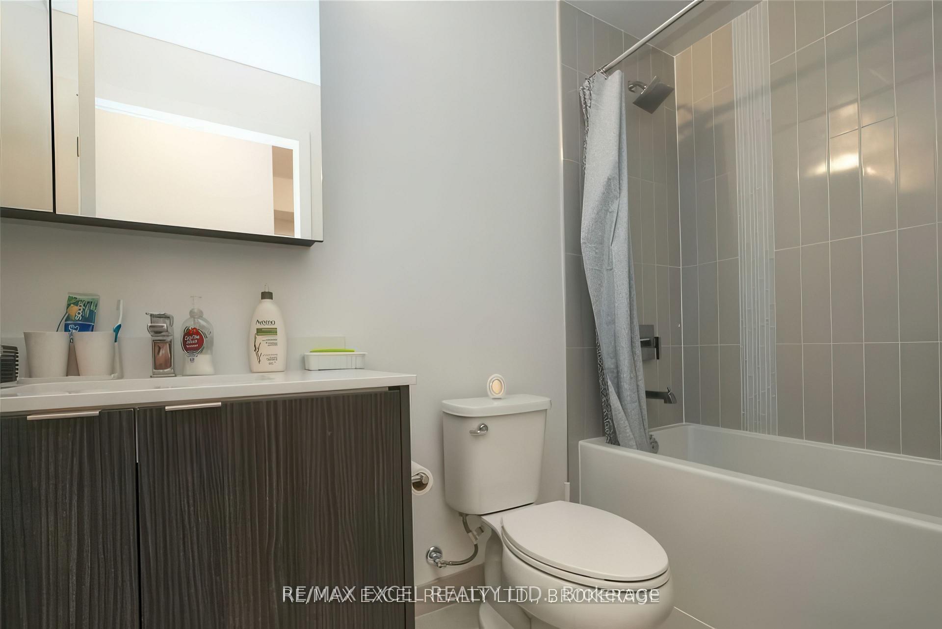 Photo 15 of Unit 524, 100 Eagle Rock Way, Vaughan, Rural Vaughan — HOMEH