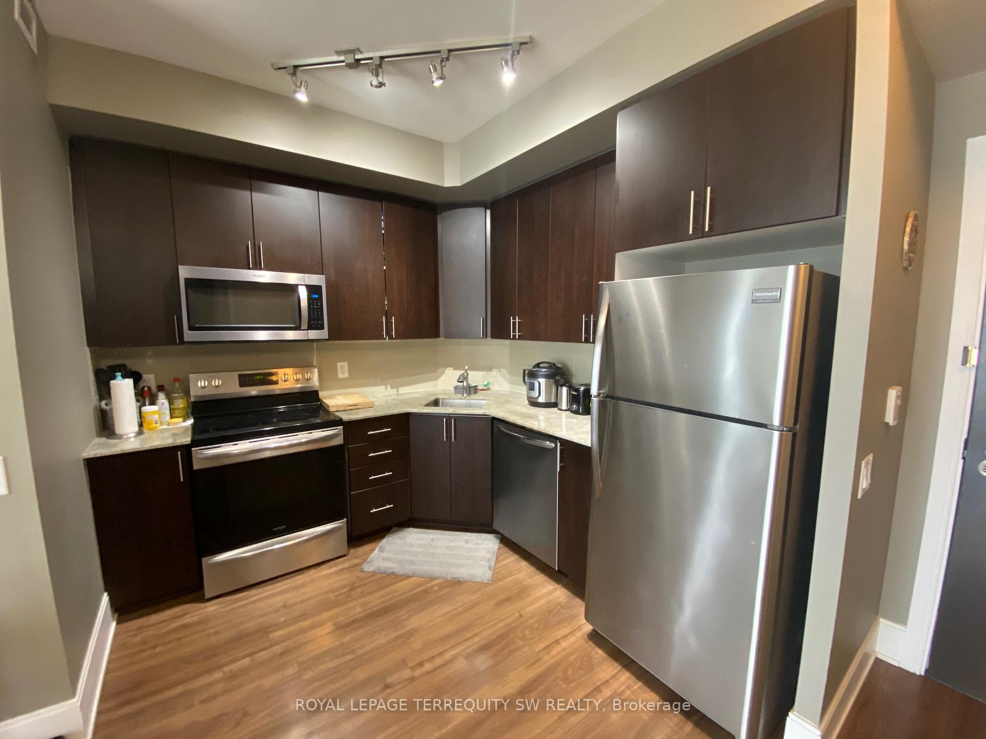 Photo 2 of Unit 330, 560 Front Street W, Toronto, Waterfront Communities — HOMEH