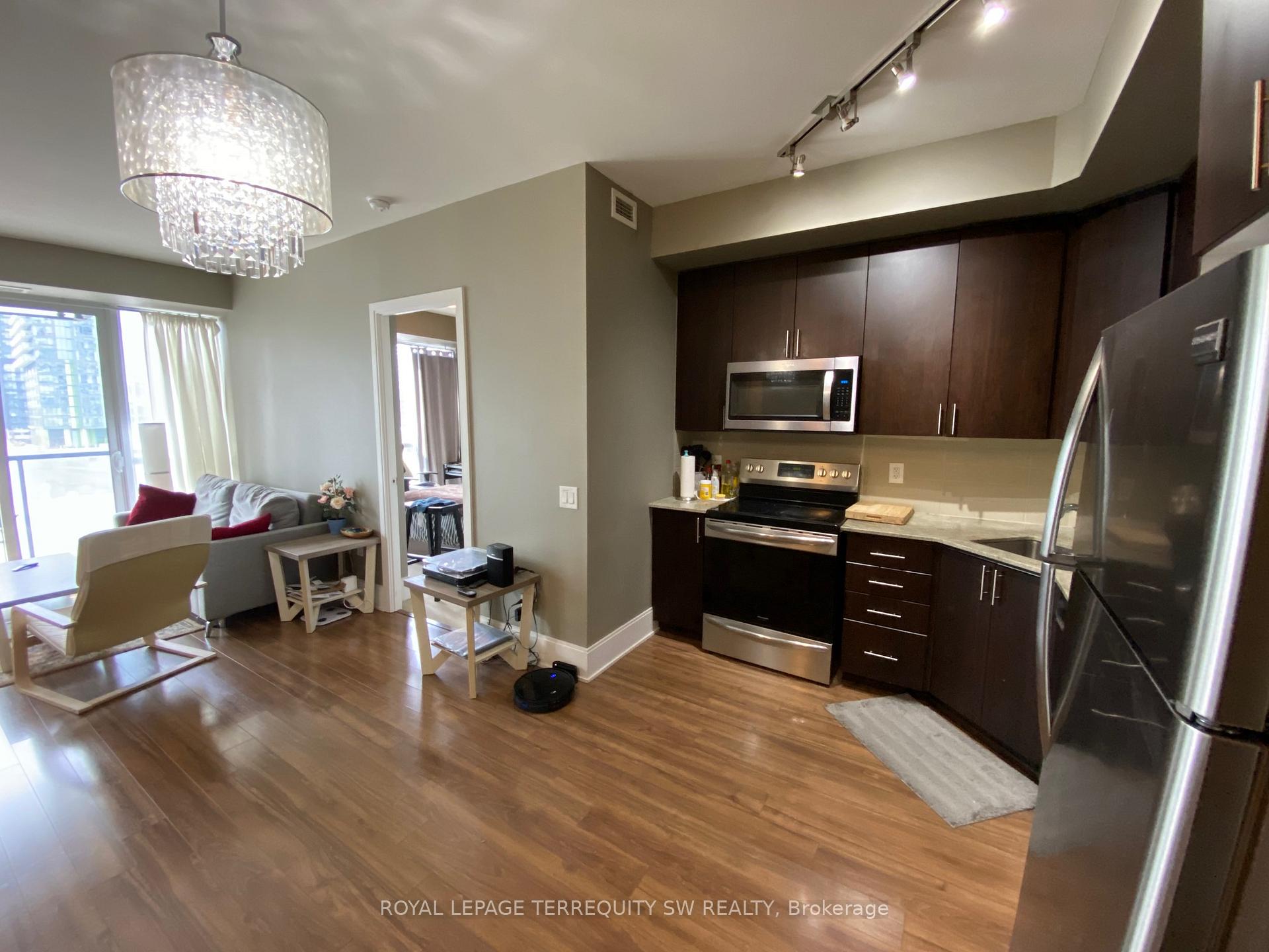Photo 4 of Unit 330, 560 Front Street W, Toronto, Waterfront Communities — HOMEH