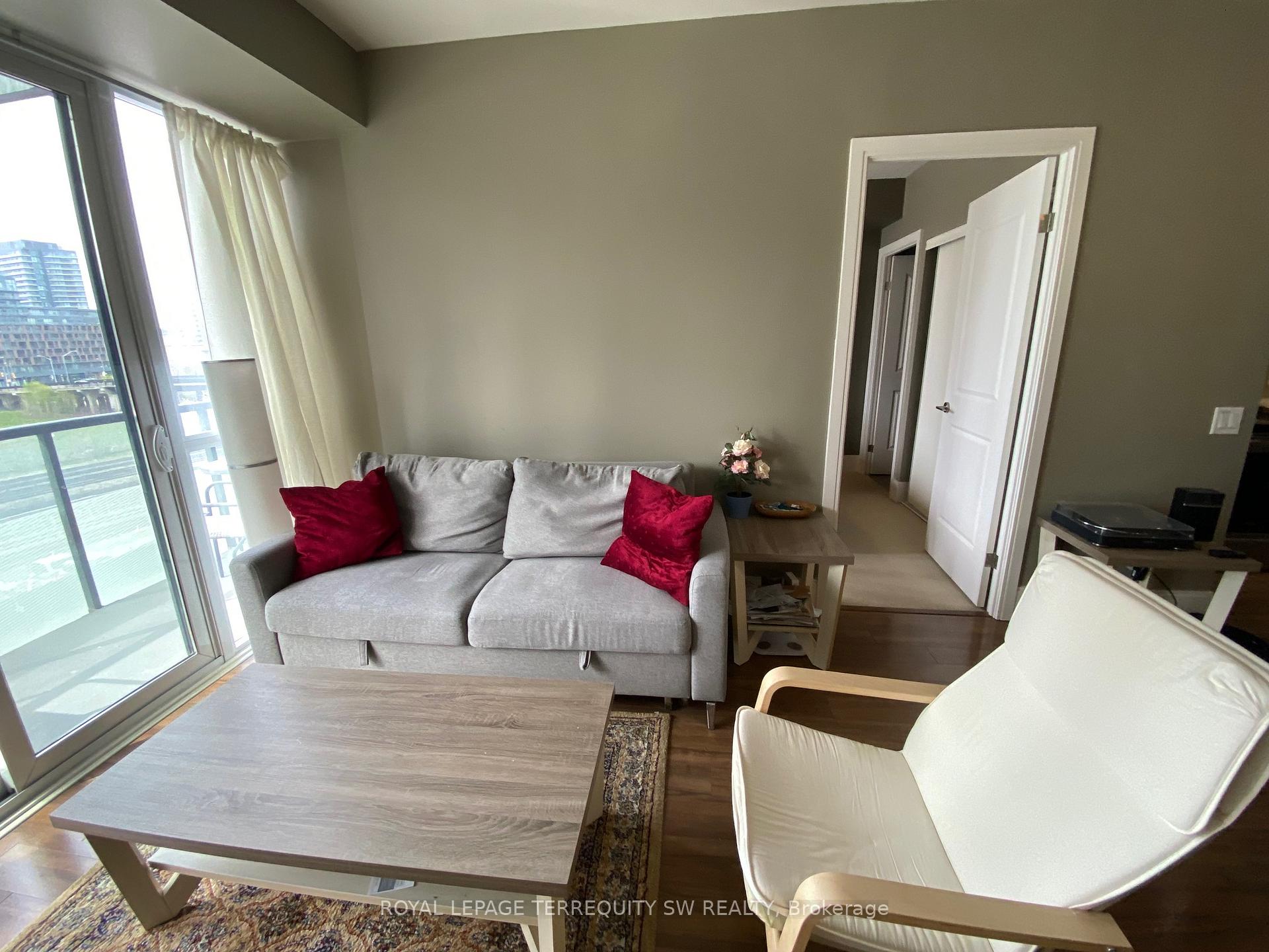 Photo 7 of Unit 330, 560 Front Street W, Toronto, Waterfront Communities — HOMEH