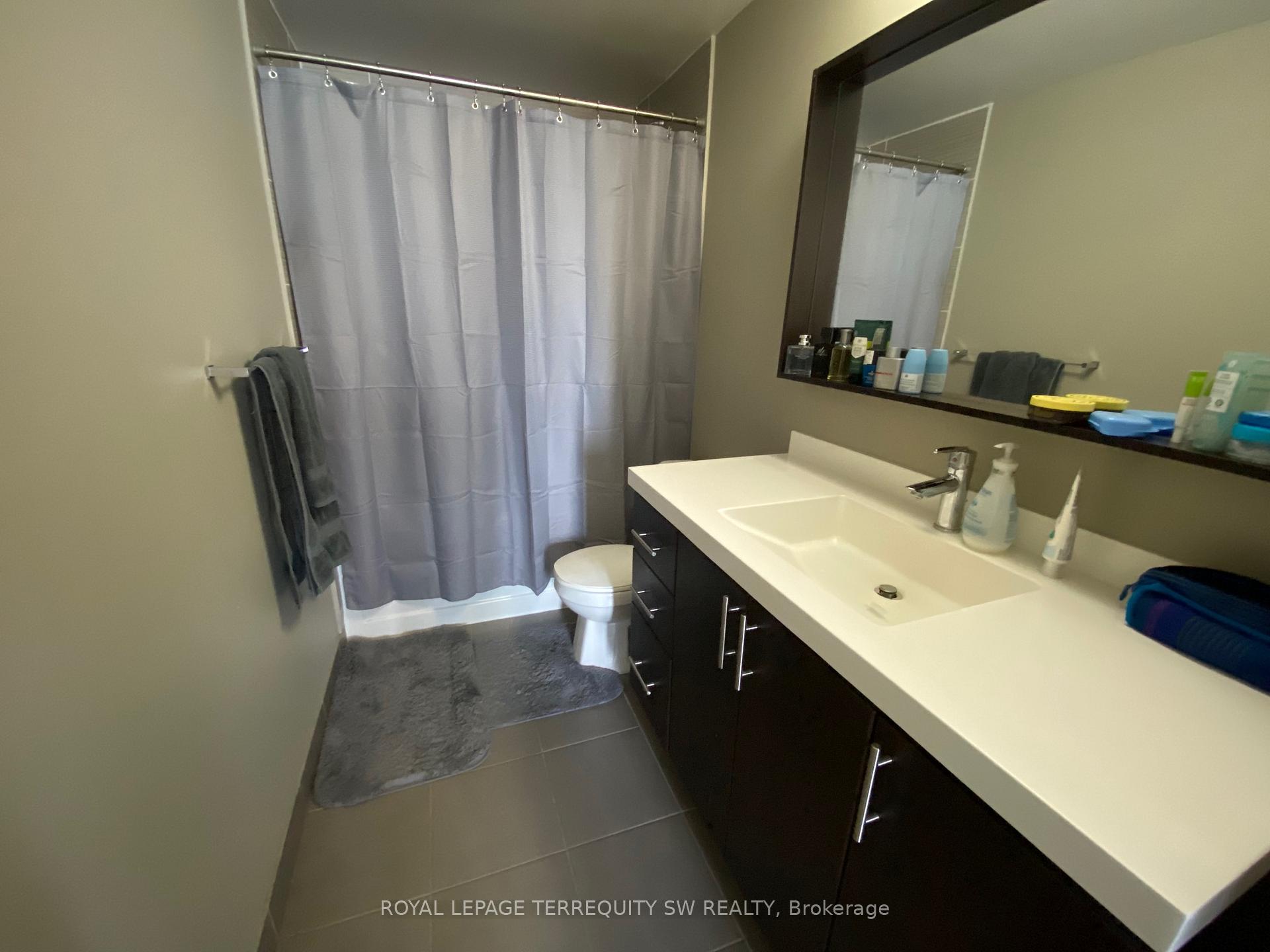 Photo 10 of Unit 330, 560 Front Street W, Toronto, Waterfront Communities — HOMEH