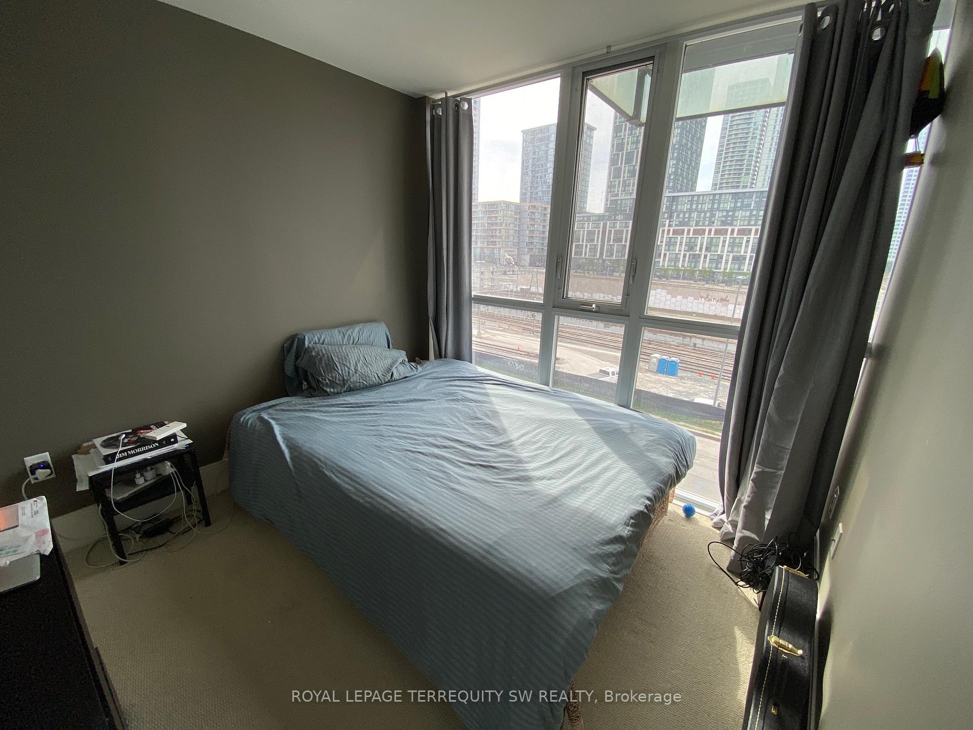 Photo 13 of Unit 330, 560 Front Street W, Toronto, Waterfront Communities — HOMEH