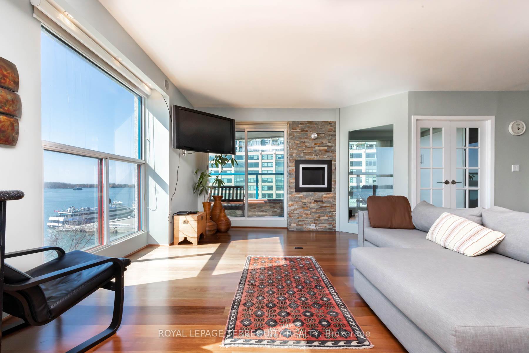 Photo 3 of Unit 708 LT, 99 Harbour Square, Toronto, Waterfront Communities — HOMEH