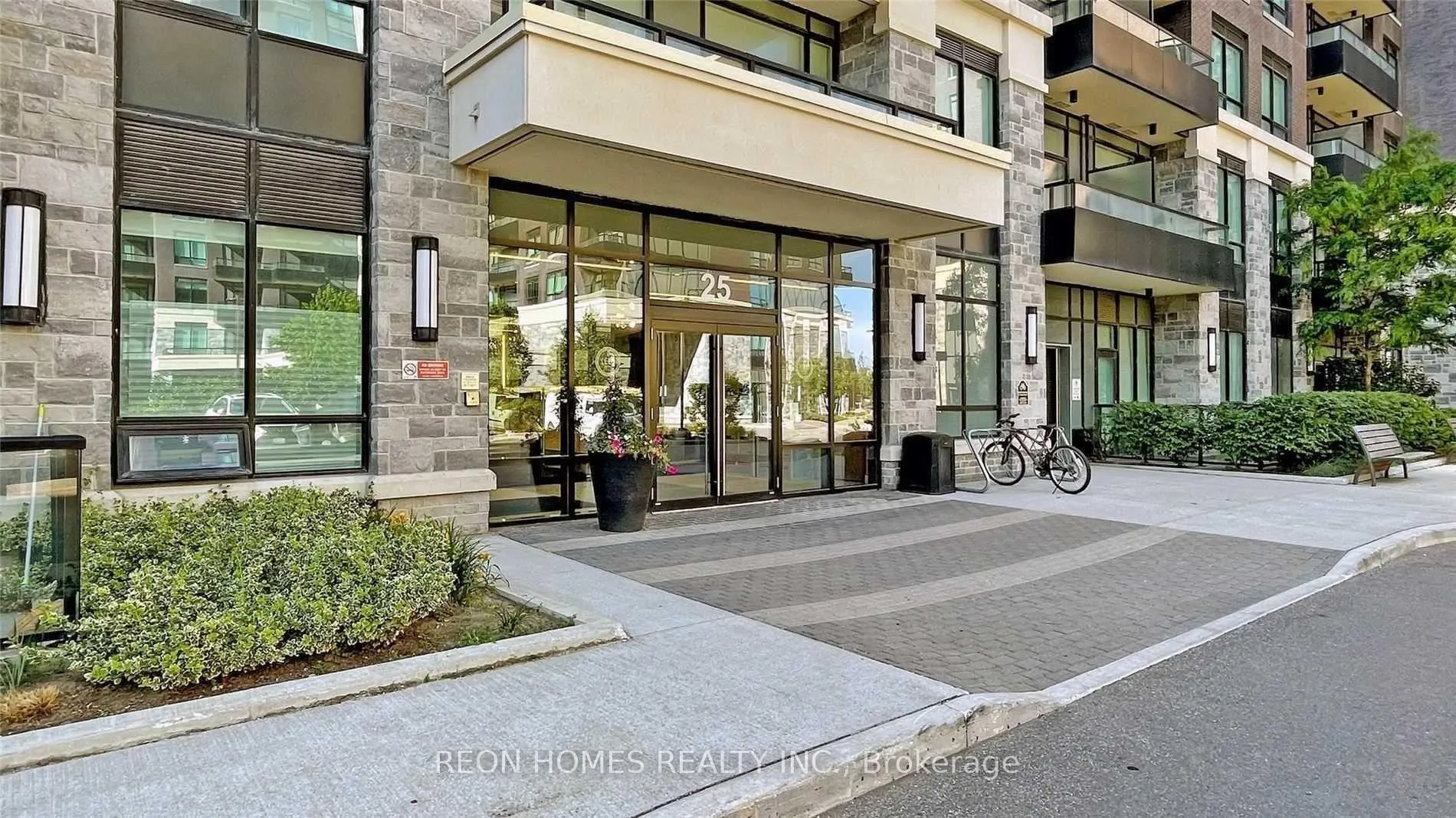 Photo 3 of Unit 508, 25 Water Walk Drive, Markham, Unionville — HOMEH
