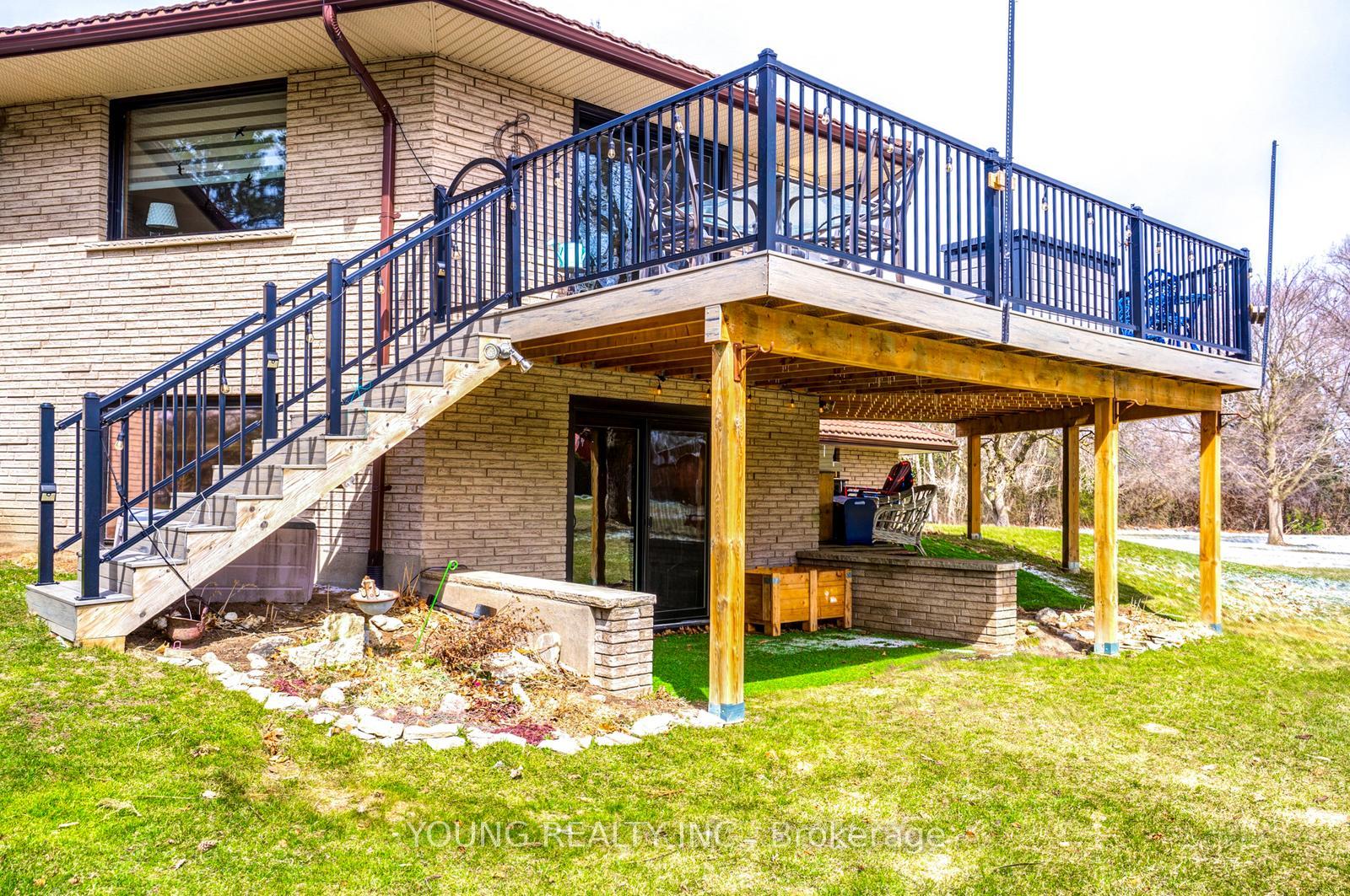 Photo 38 of 125 Cousins Drive E, Aurora, Aurora Grove — HOMEH