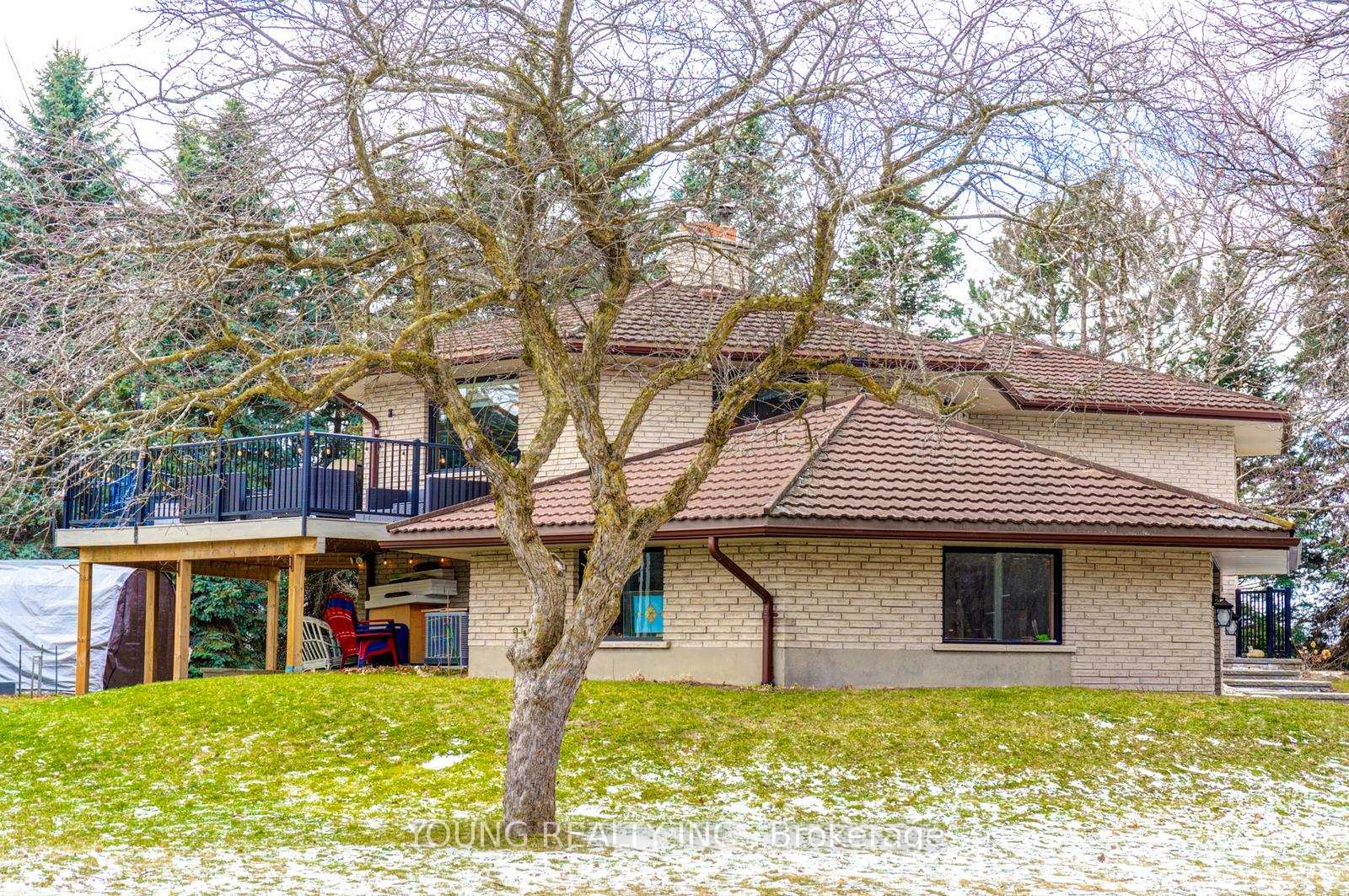 Photo 41 of 125 Cousins Drive E, Aurora, Aurora Grove — HOMEH