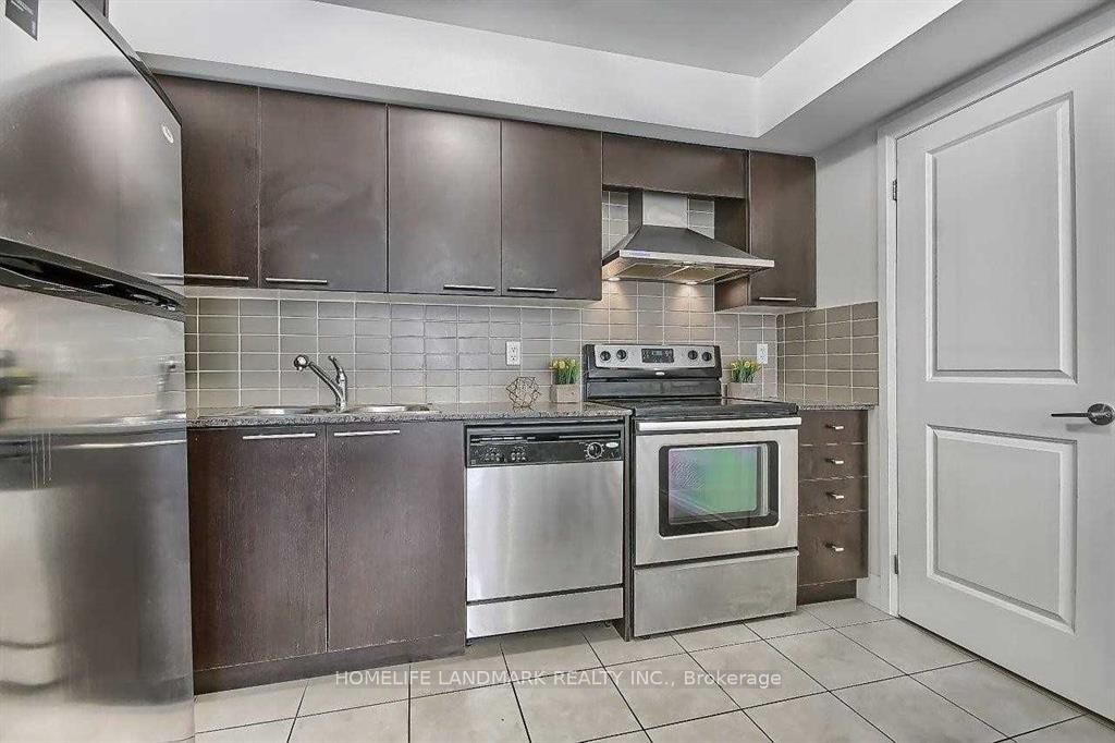 Photo 7 of Unit 242, 318 John Street, Markham, Aileen-Willowbrook — HOMEH