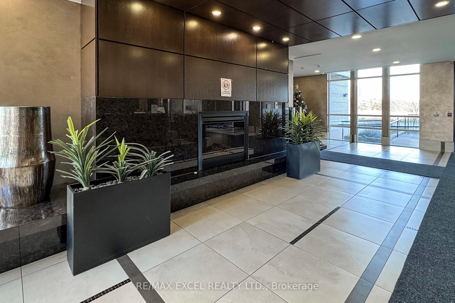 Photo 5 of Unit 501, 151 Upper Duke Crescent, Markham, Unionville — HOMEH