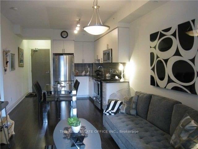 Photo 5 of Unit 911, 7165 Yonge Street, Markham, Grandview — HOMEH