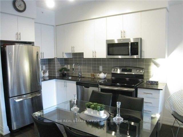 Photo 6 of Unit 911, 7165 Yonge Street, Markham, Grandview — HOMEH