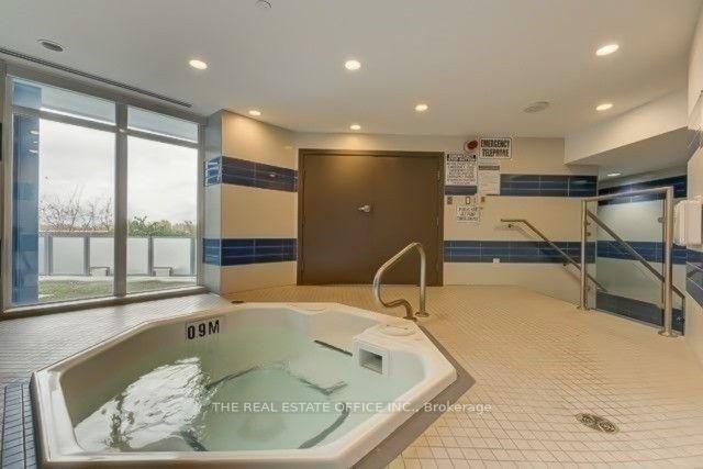 Photo 15 of Unit 911, 7165 Yonge Street, Markham, Grandview — HOMEH
