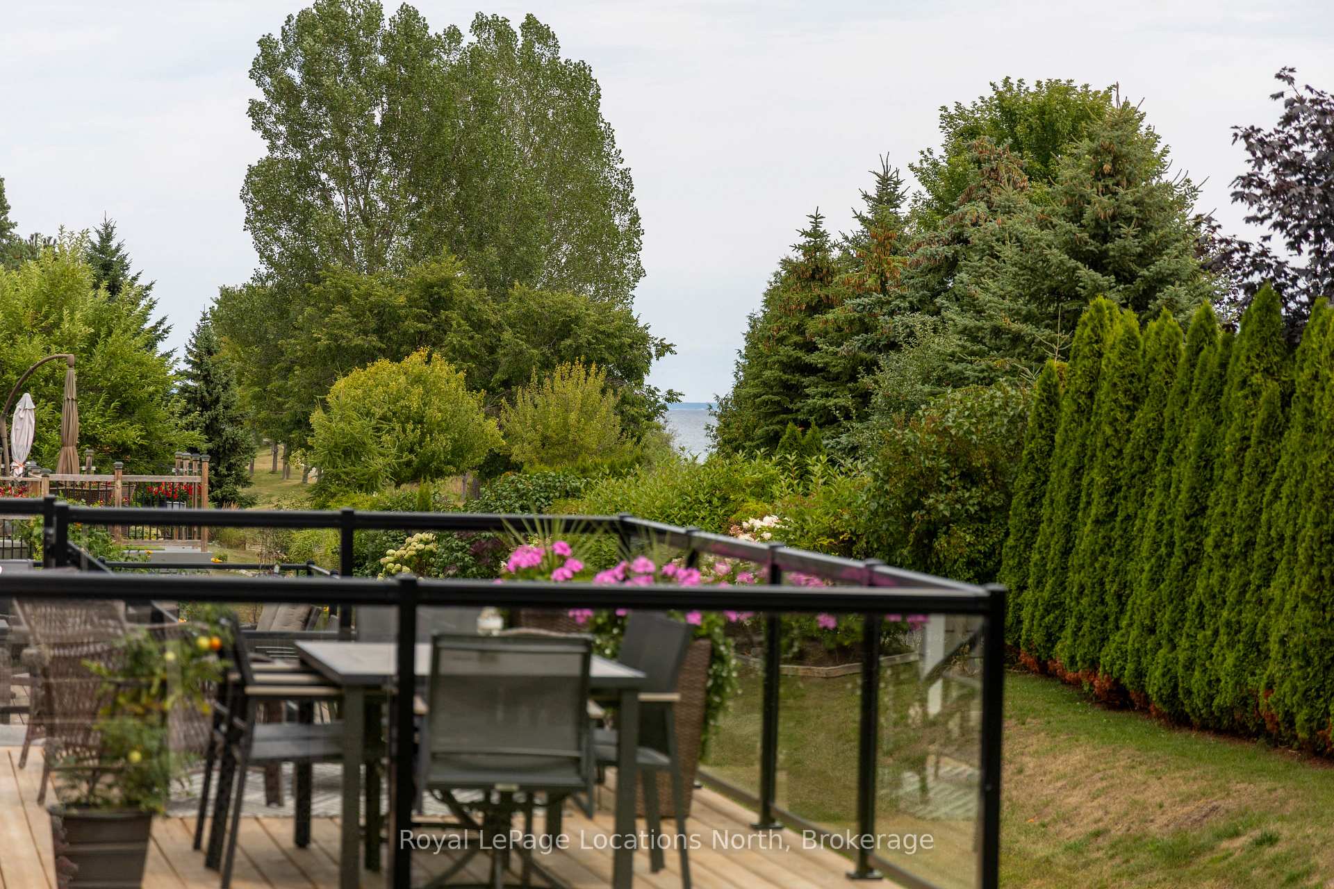 Photo 12 of 21 Marine View Drive, Collingwood — HOMEH