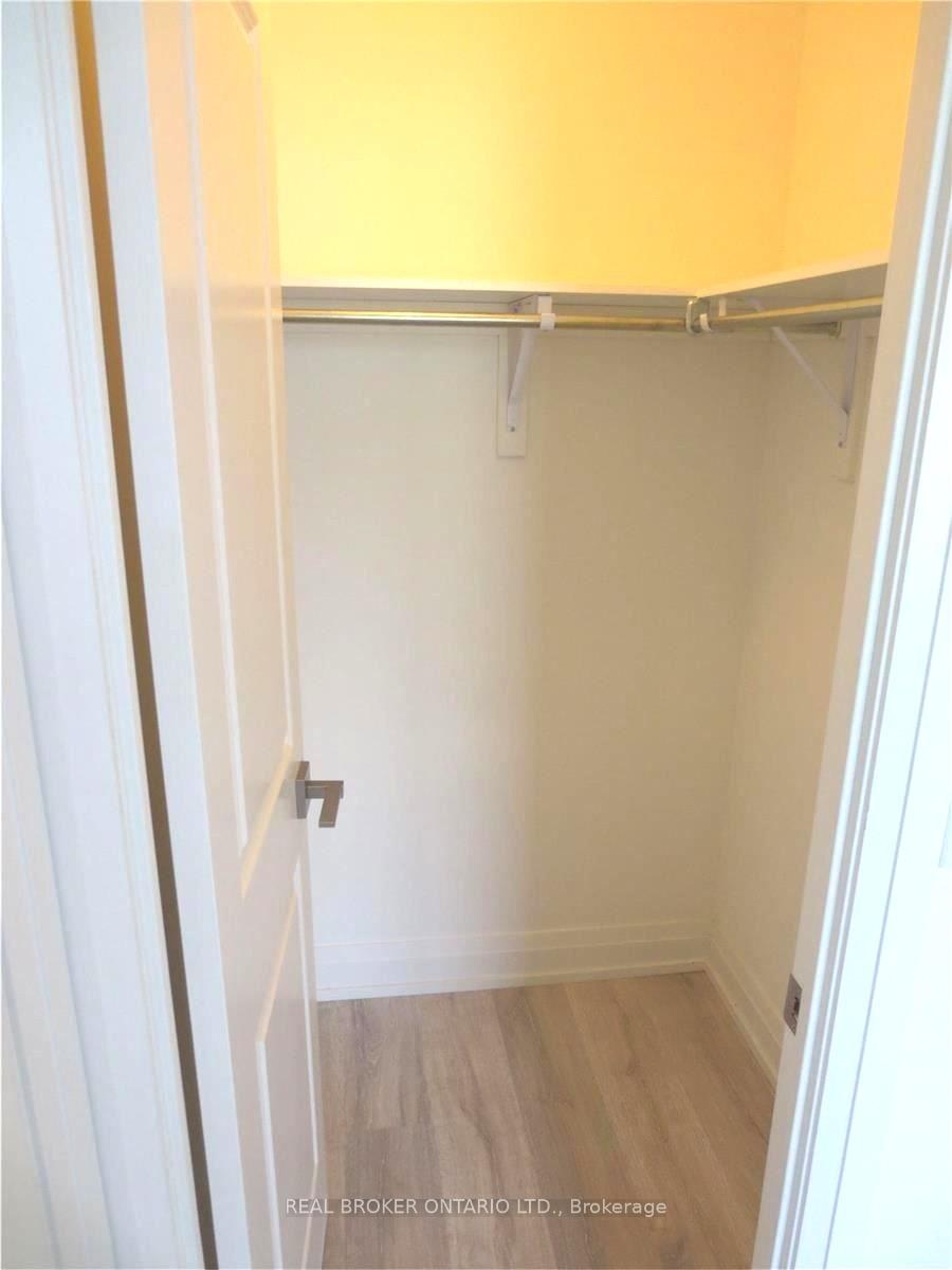 Photo 11 of Unit 1005, 3600 Highway 7 Road, Vaughan, Vaughan Corporate Centre — HOMEH