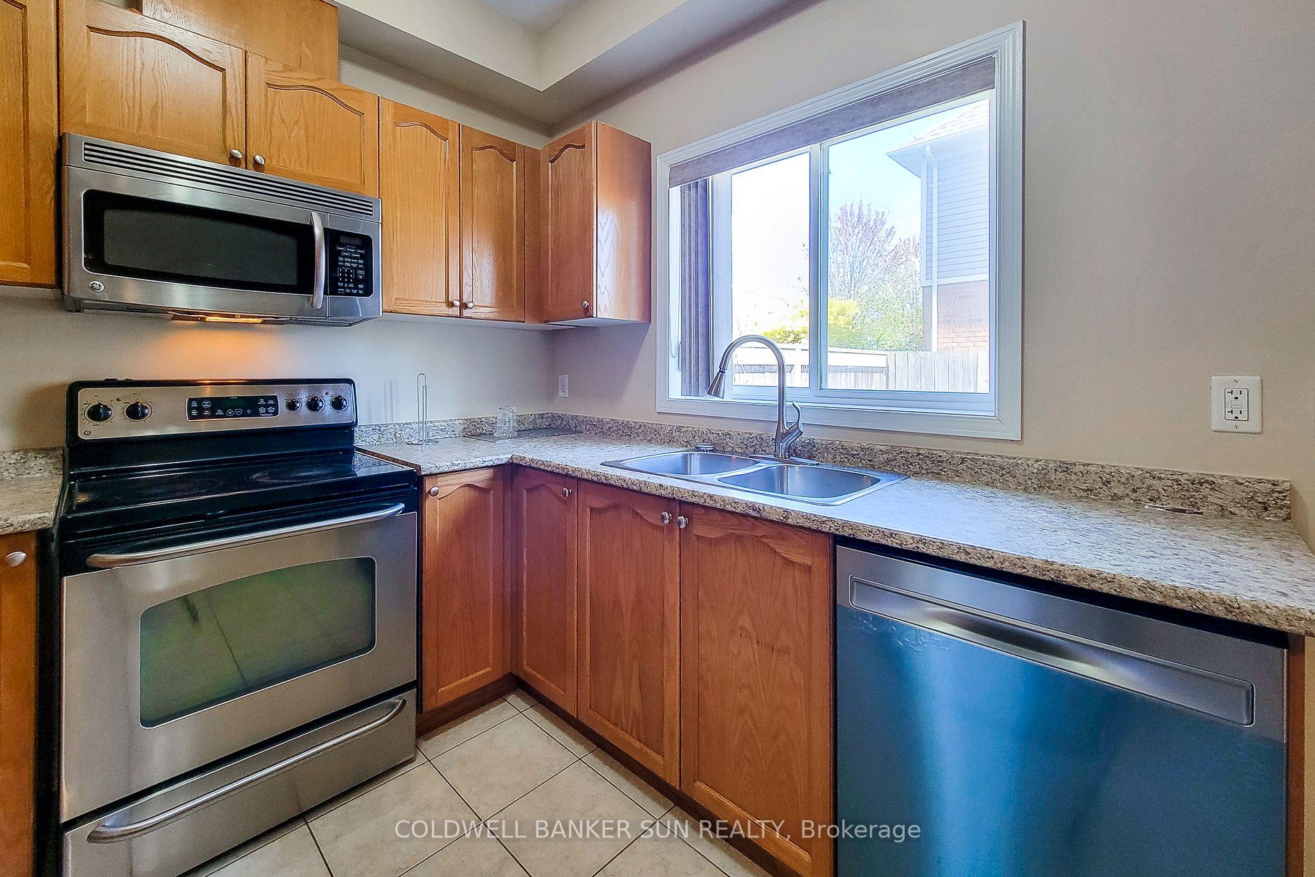 Photo 14 of Unit 49, 170 Dewitt Road, Hamilton, Stoney Creek — HOMEH