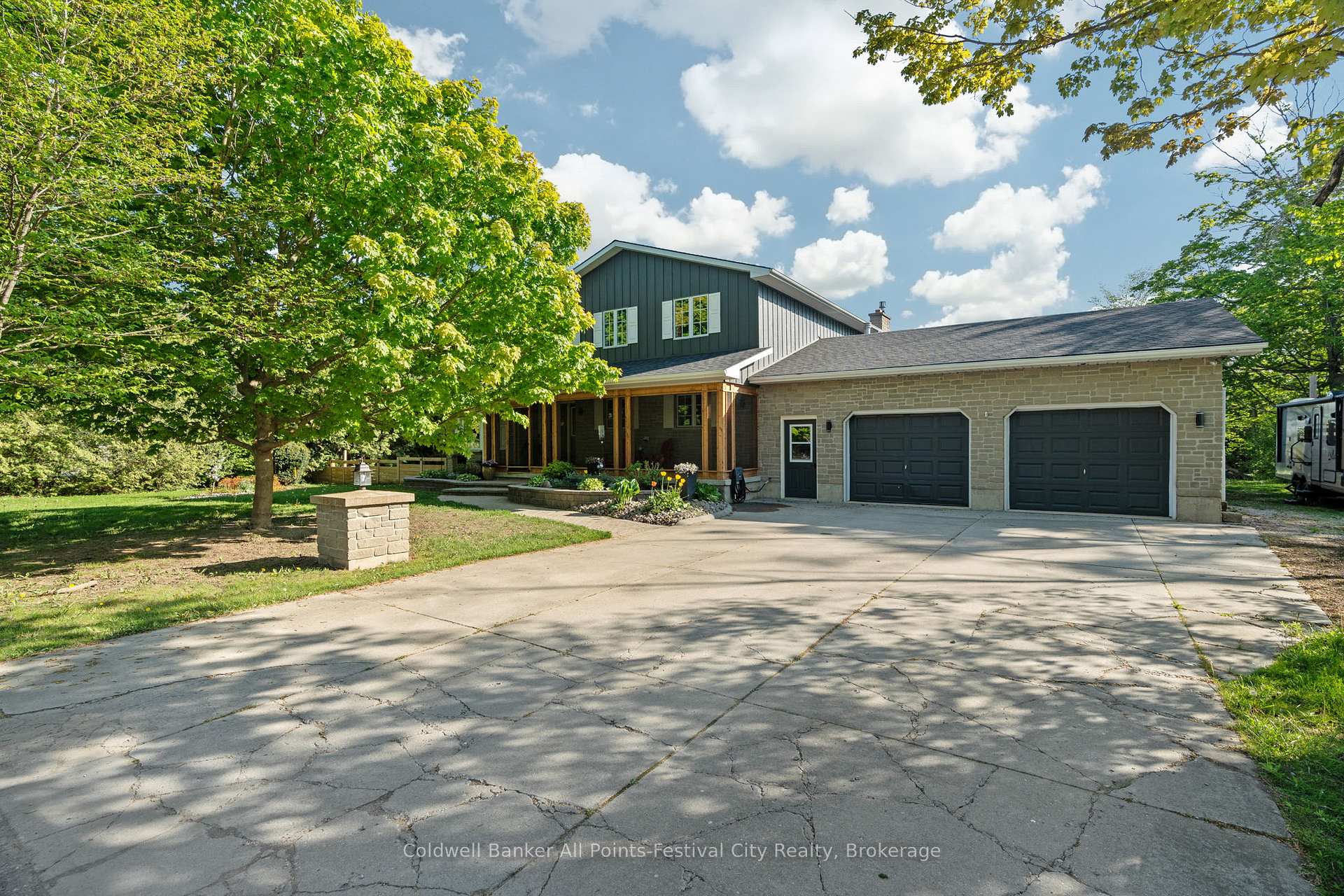Photo 2 of 79053 Kelly Court, Central Huron, Goderich — HOMEH