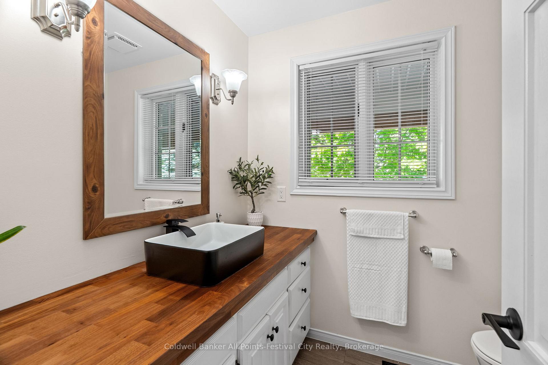 Photo 26 of 79053 Kelly Court, Central Huron, Goderich — HOMEH