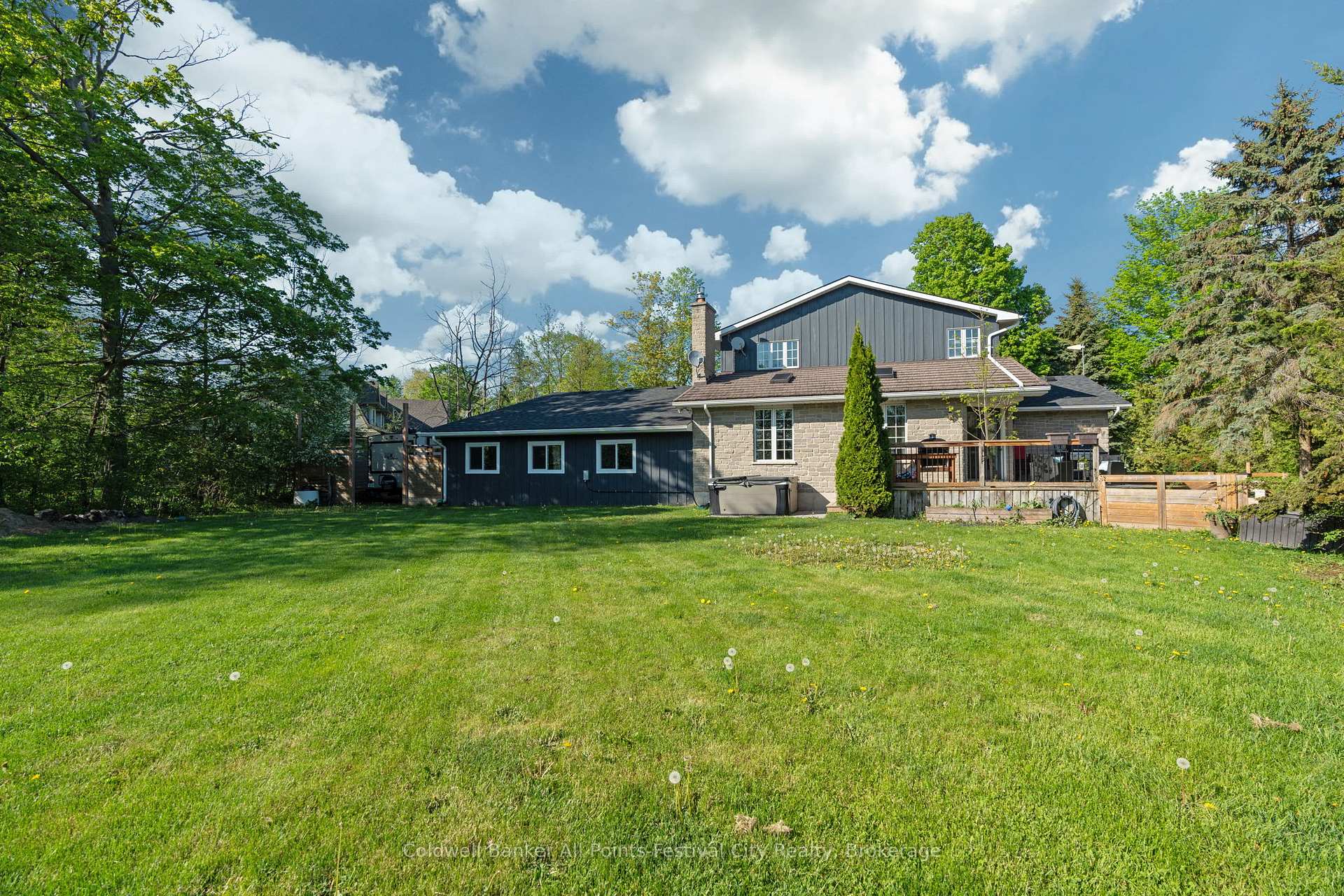 Photo 41 of 79053 Kelly Court, Central Huron, Goderich — HOMEH