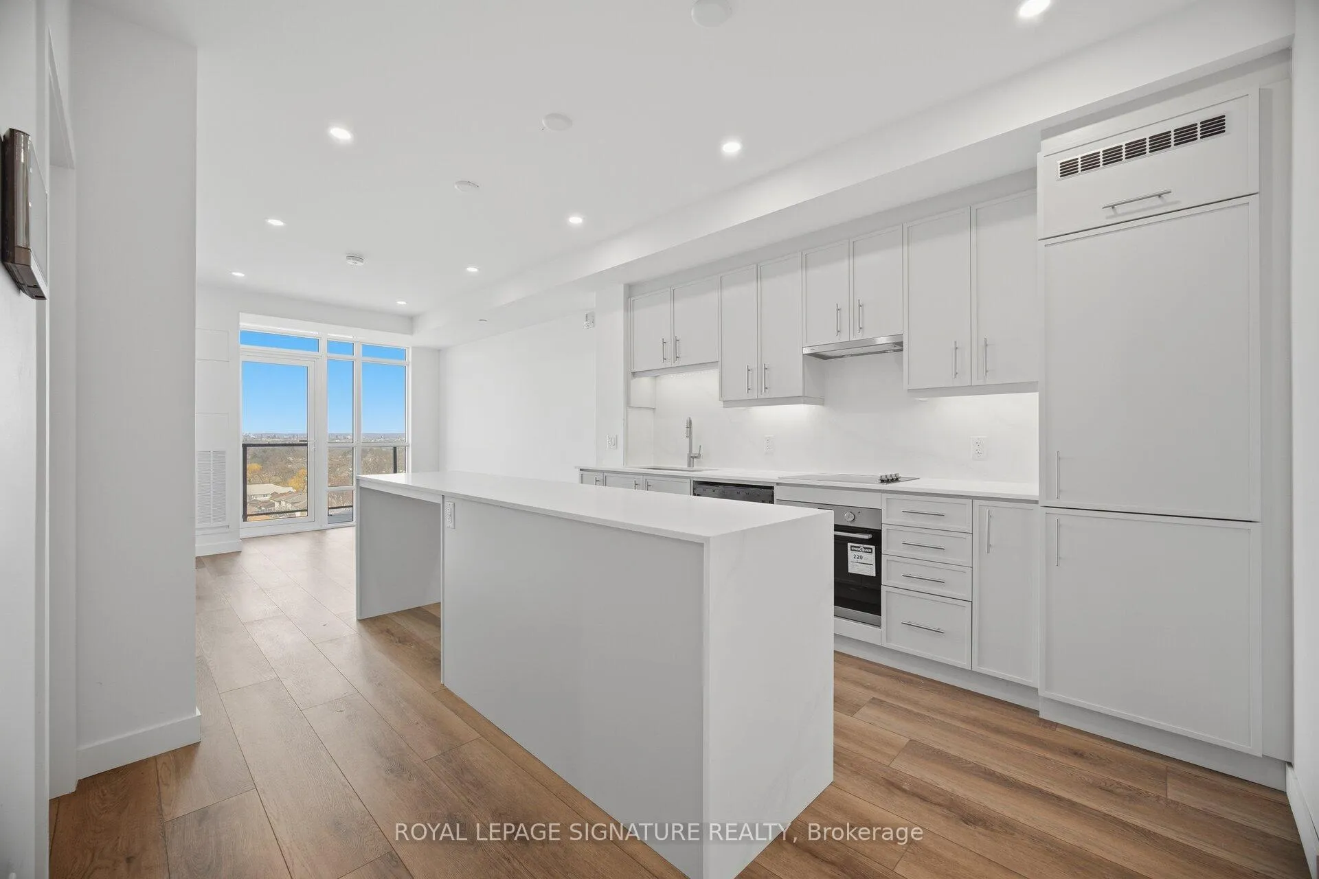 Photo 8 of Unit 1003, 461 Green Road, Hamilton, Lakeshore — HOMEH