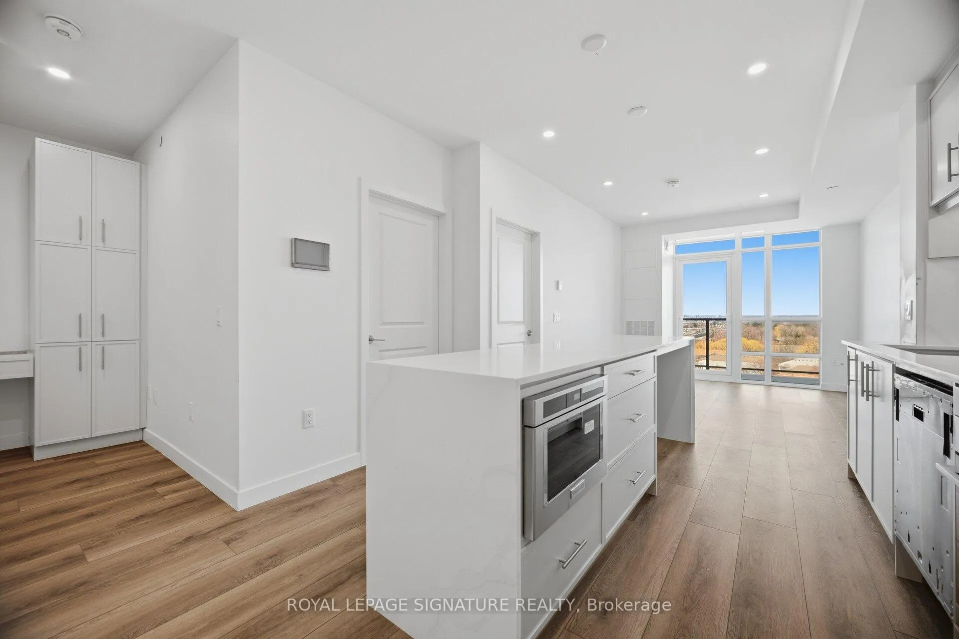Photo 13 of Unit 1003, 461 Green Road, Hamilton, Lakeshore — HOMEH