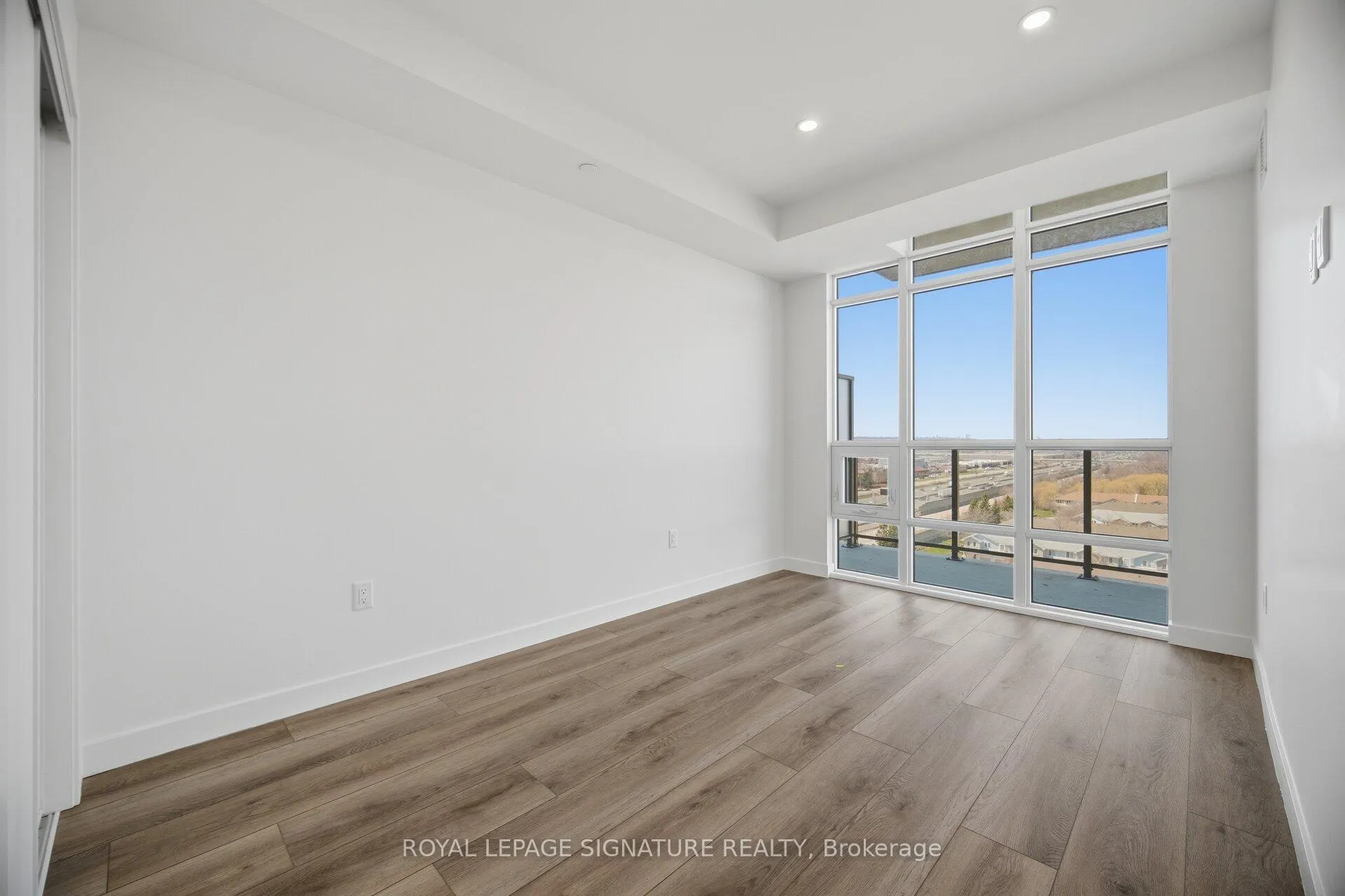 Photo 20 of Unit 1003, 461 Green Road, Hamilton, Lakeshore — HOMEH