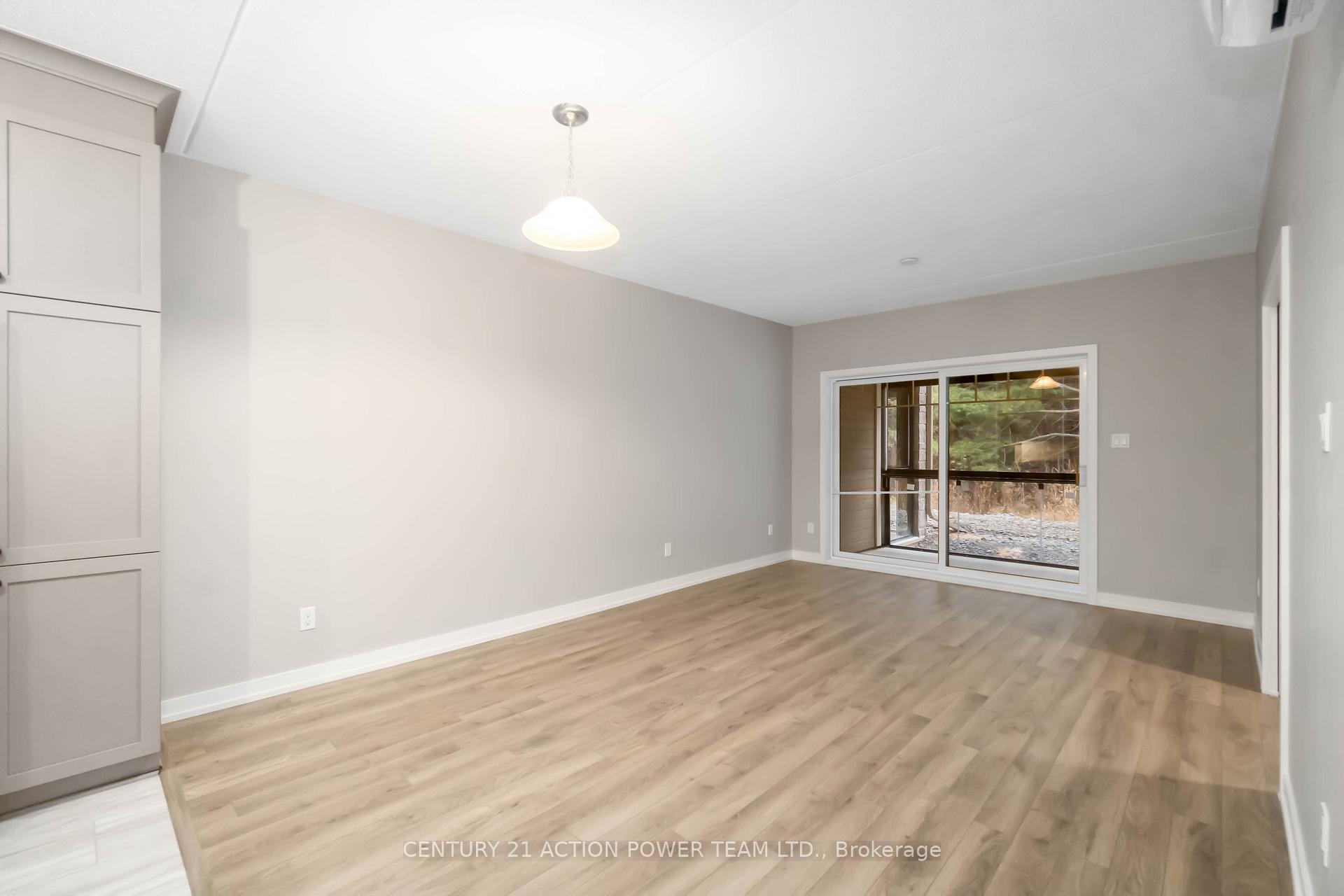 Photo 9 of Unit 209, 83 St Moritz Trail E, Embrun — HOMEH