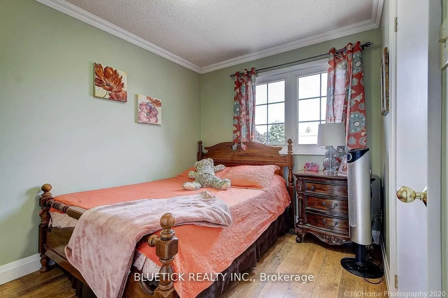 Photo 4 of 192 Simmons Boulevard, Brampton, Madoc — HOMEH