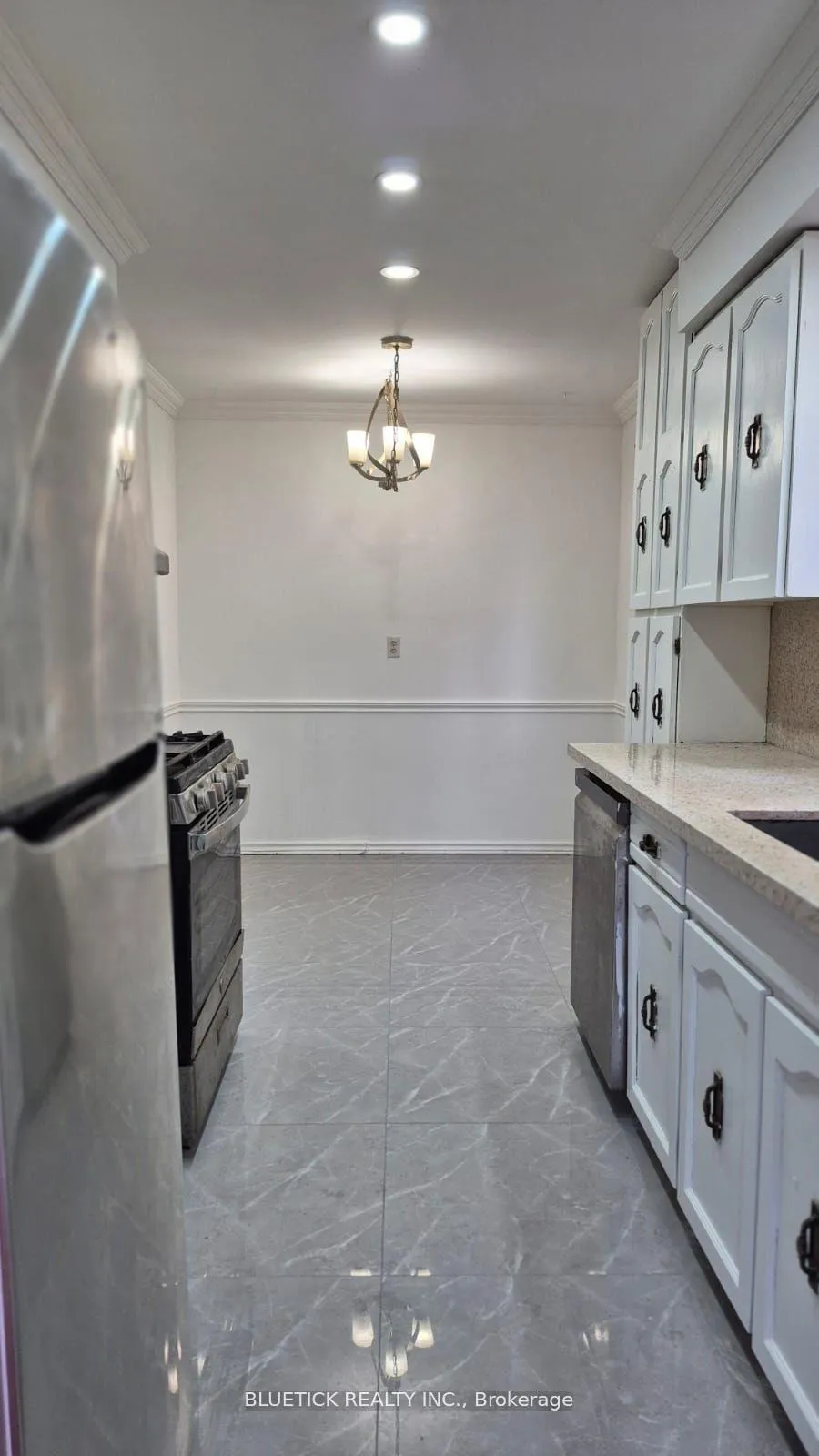 Photo 9 of 192 Simmons Boulevard, Brampton, Madoc — HOMEH