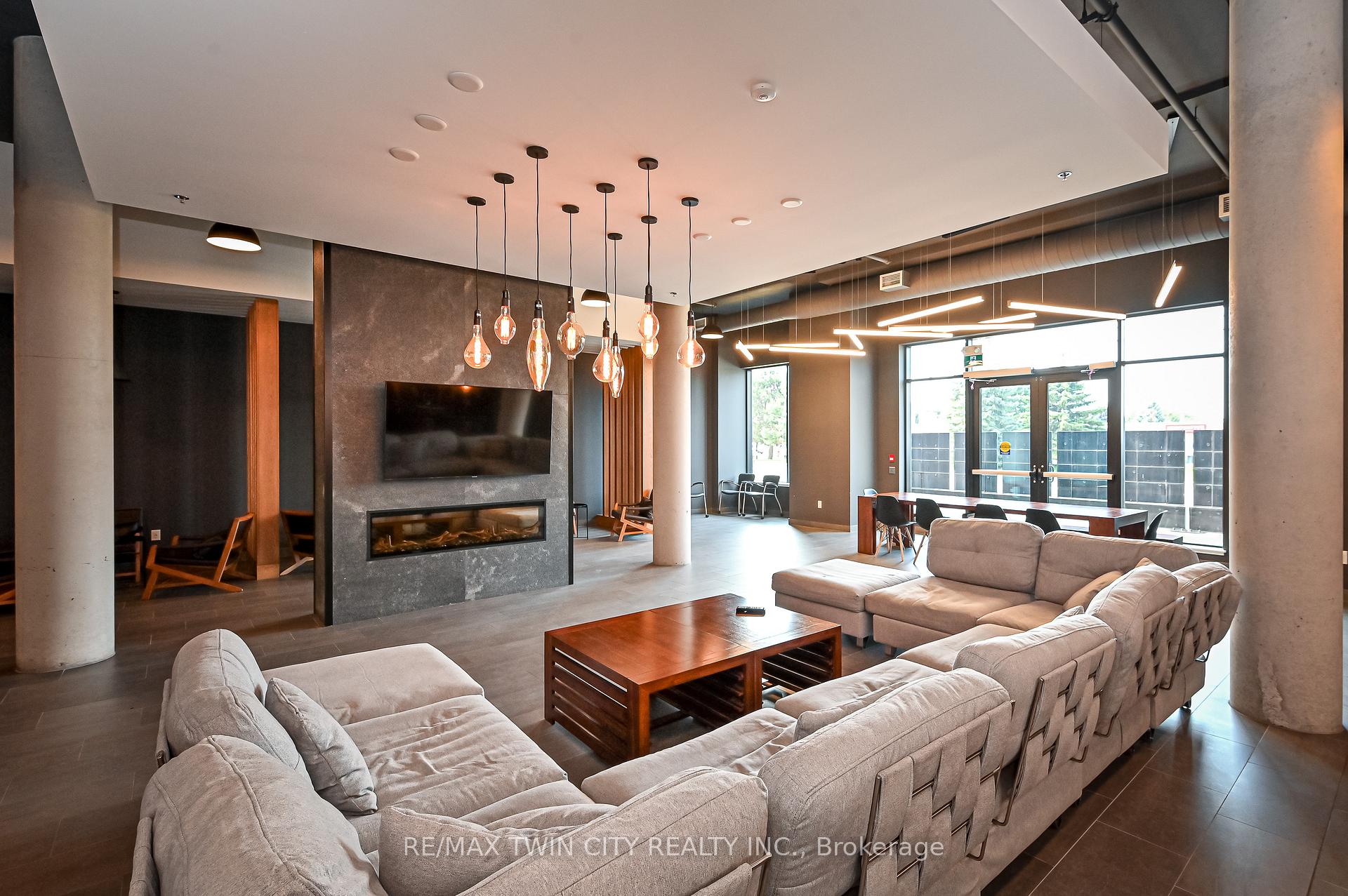 Photo 3 of Unit 419, 251 Northfield Drive E, Waterloo — HOMEH
